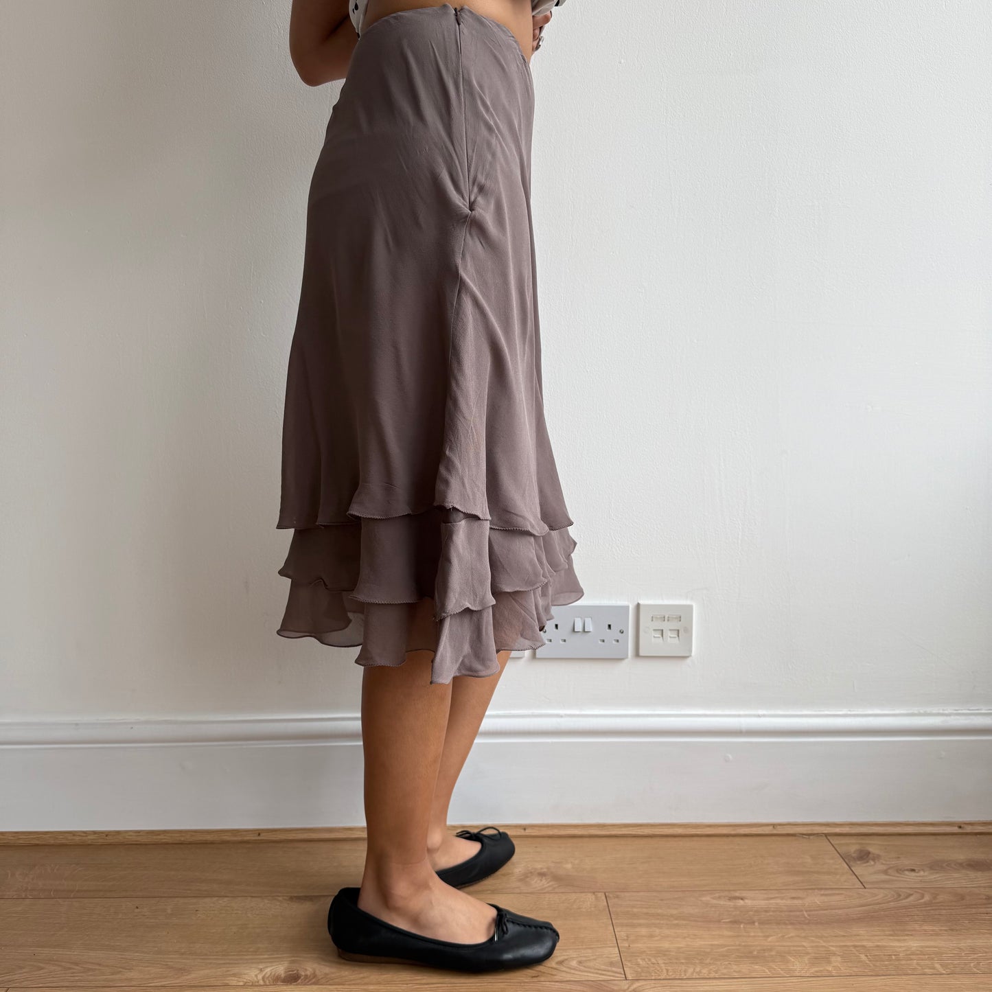Taupe ruffle silk skirt - Size S
