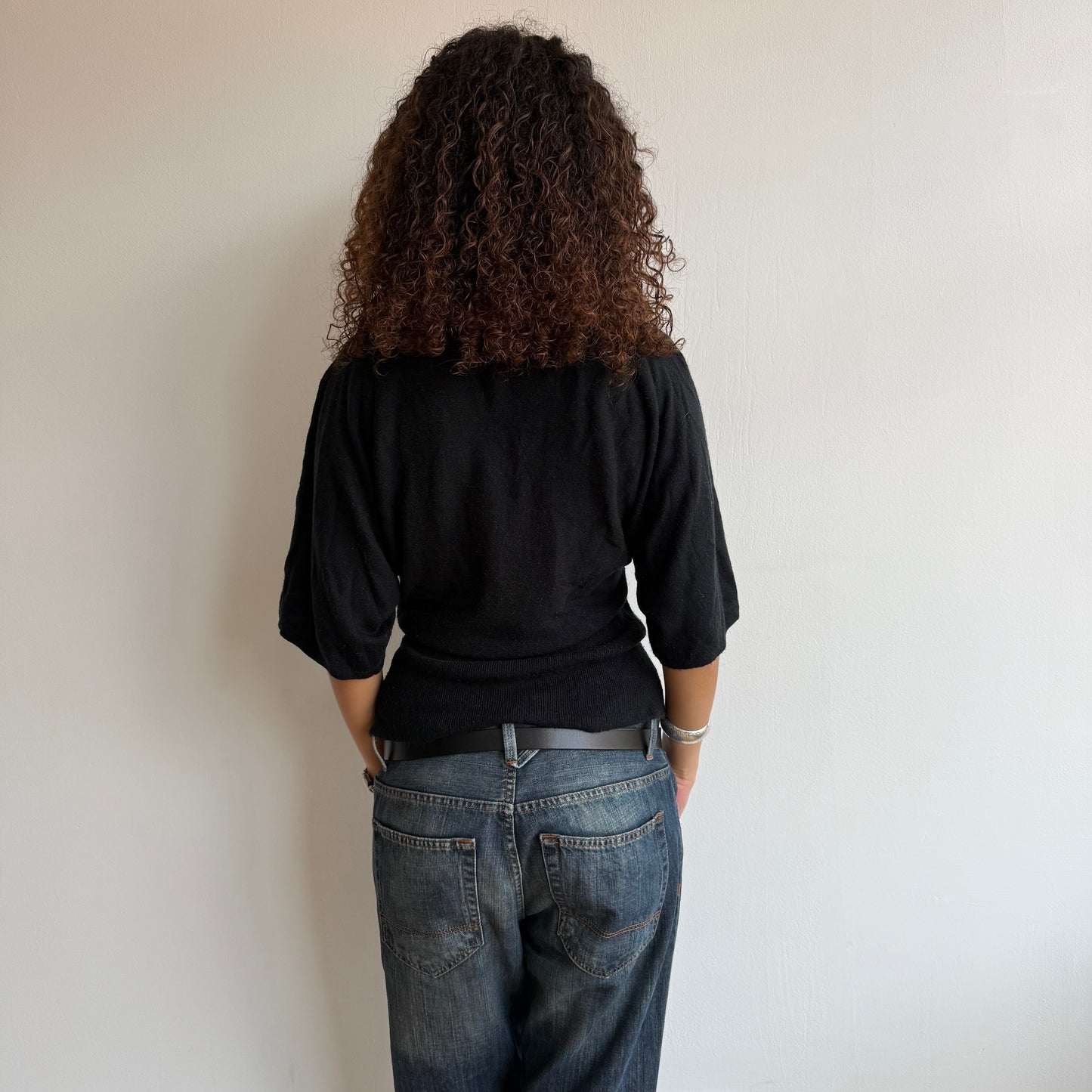 Black slouchy short sleeve knit - Size M