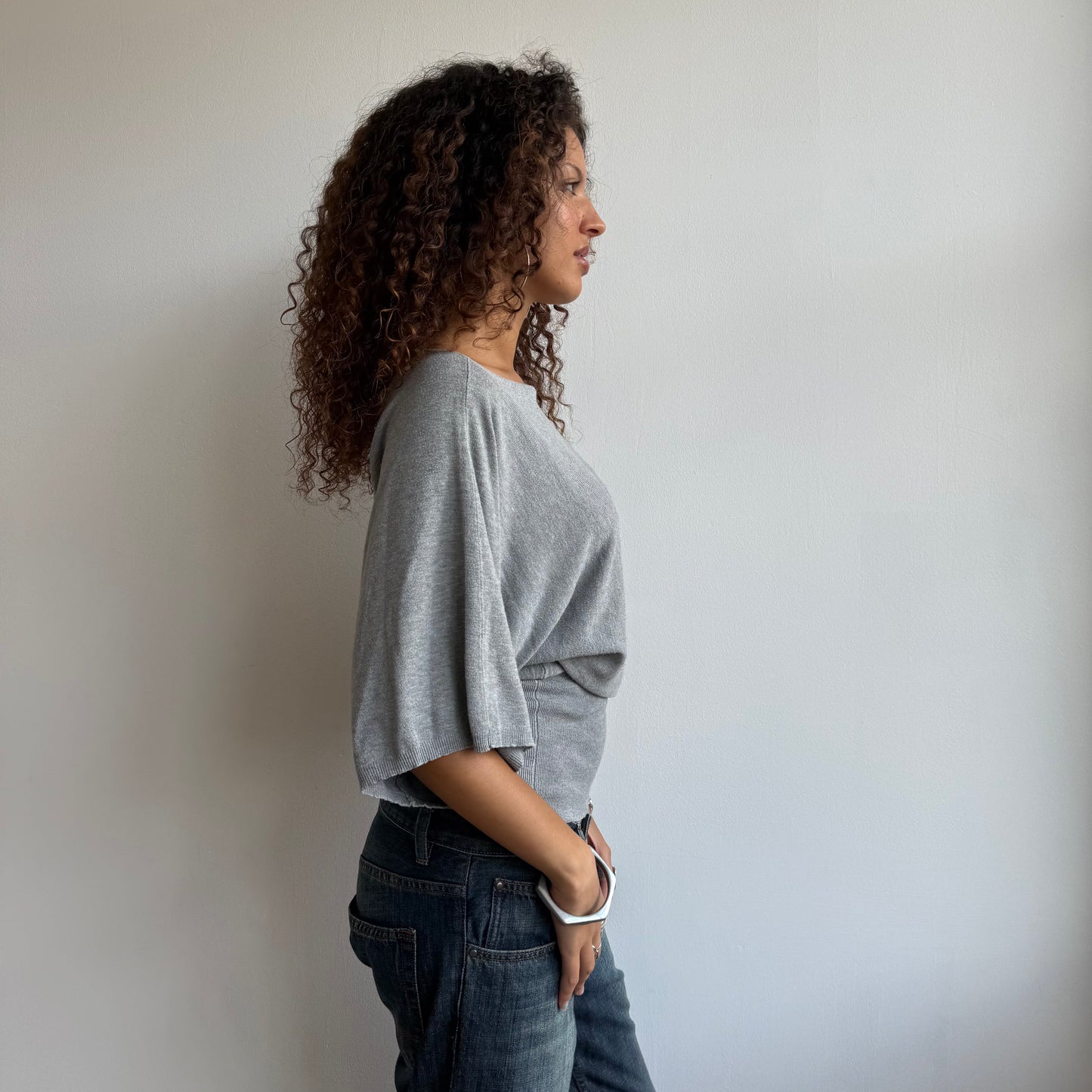 Grey short sleeve slouchy knit - Size M
