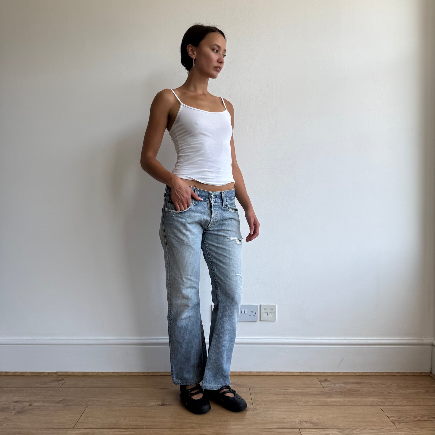 Levi’s 512 light wash bootcut jeans - Size 30x32”