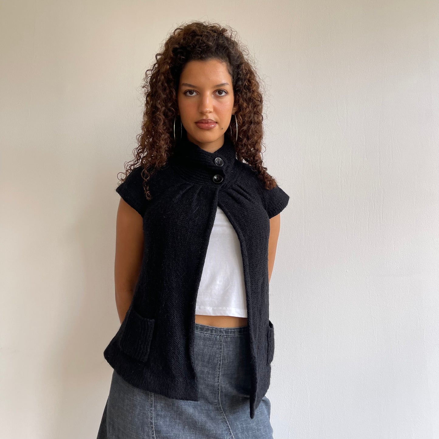 Black short sleeve knit gilet - Size S/M