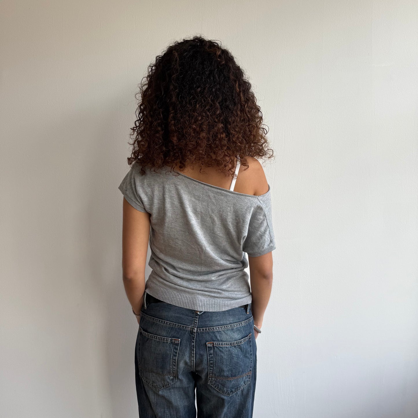 Grey short sleeve slouchy knit - Size S/M