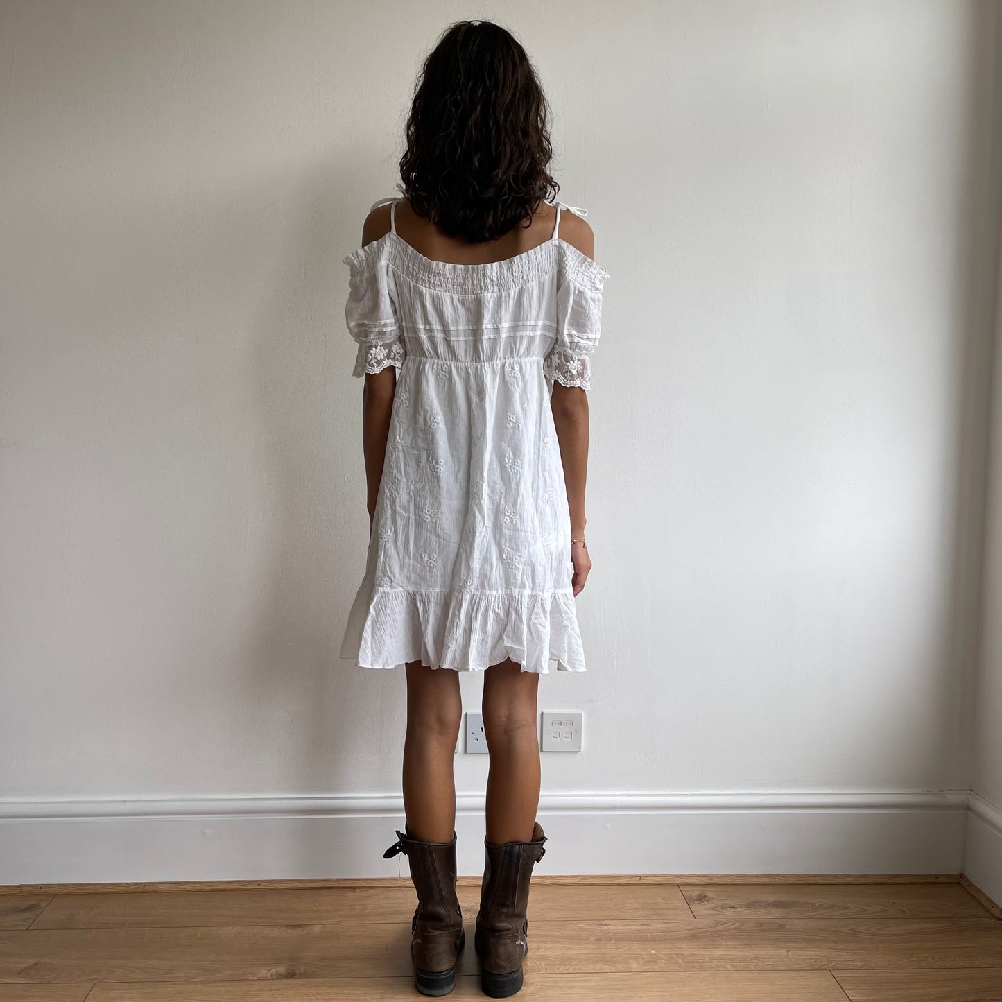 White off shoulder milkmaid dress - Size M