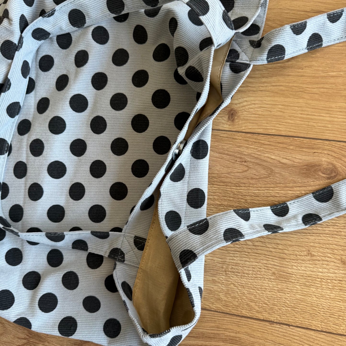 Blue polka dot tote bag