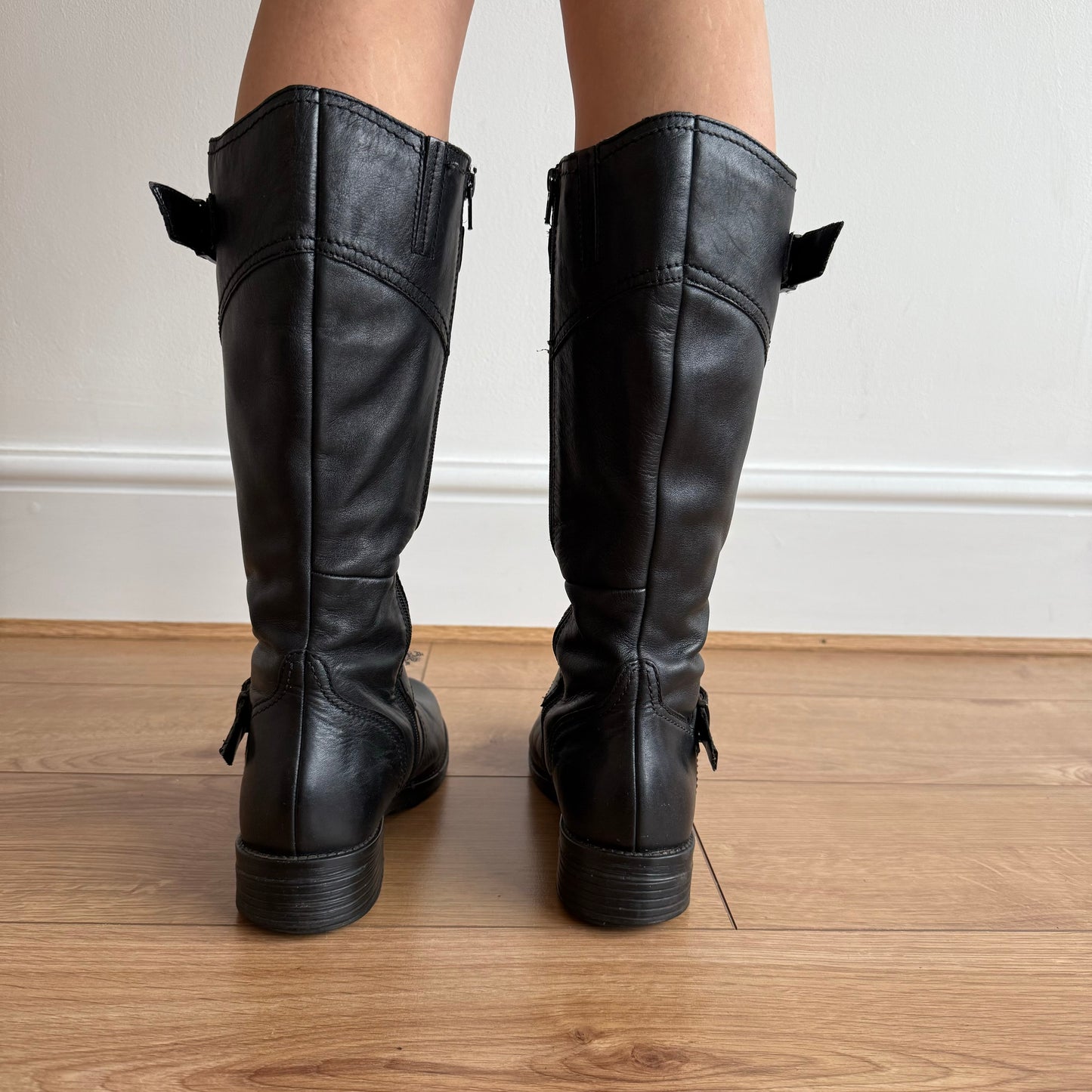 Black 90’s buckle boots - Size EU41
