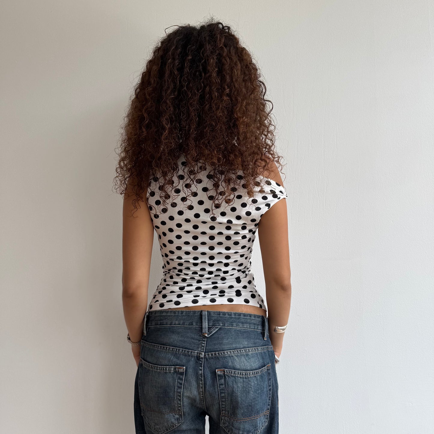 White polka dot top - Size M