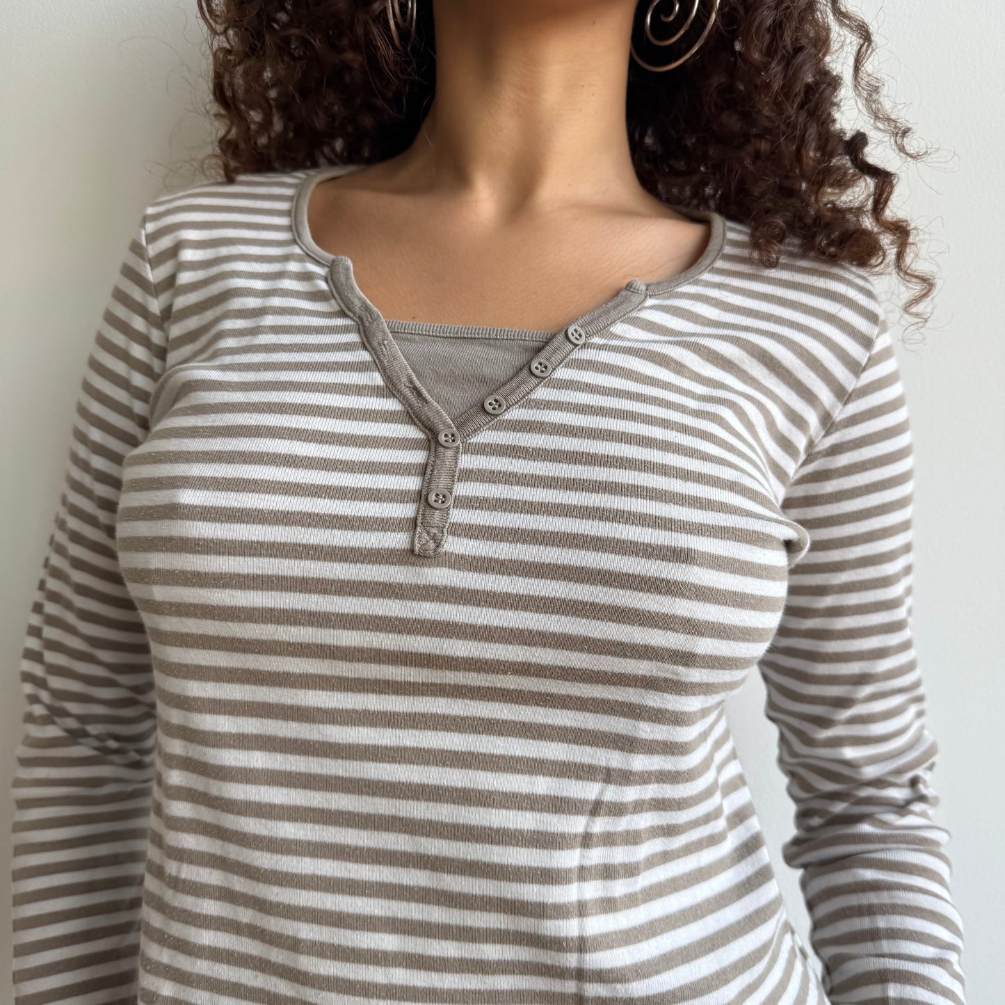 Brown striped long sleeve - Size M
