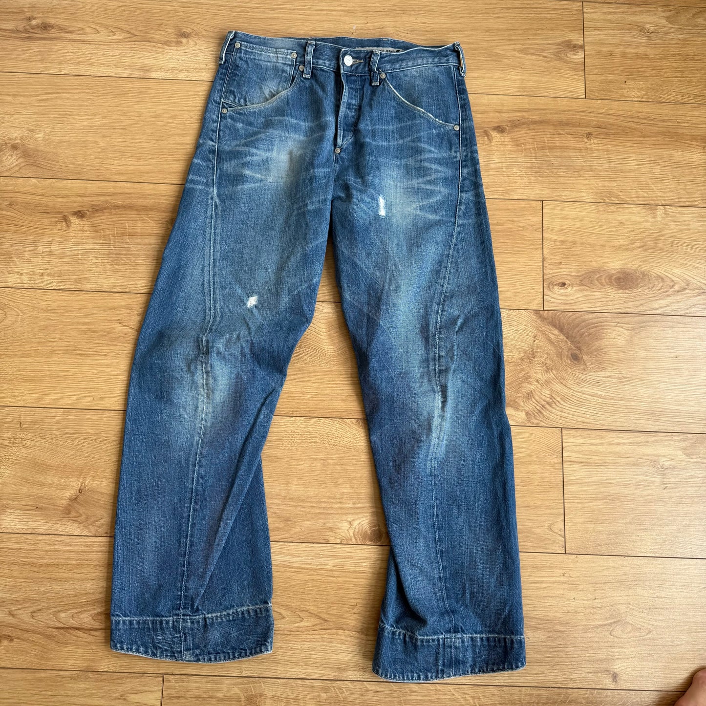 Levi’s Engineered cinch jeans - Size M
