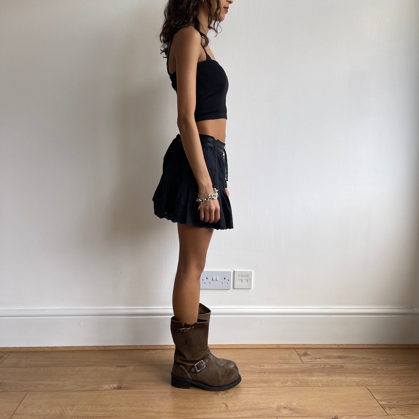 Black broderie tie side skirt - Size XS/S