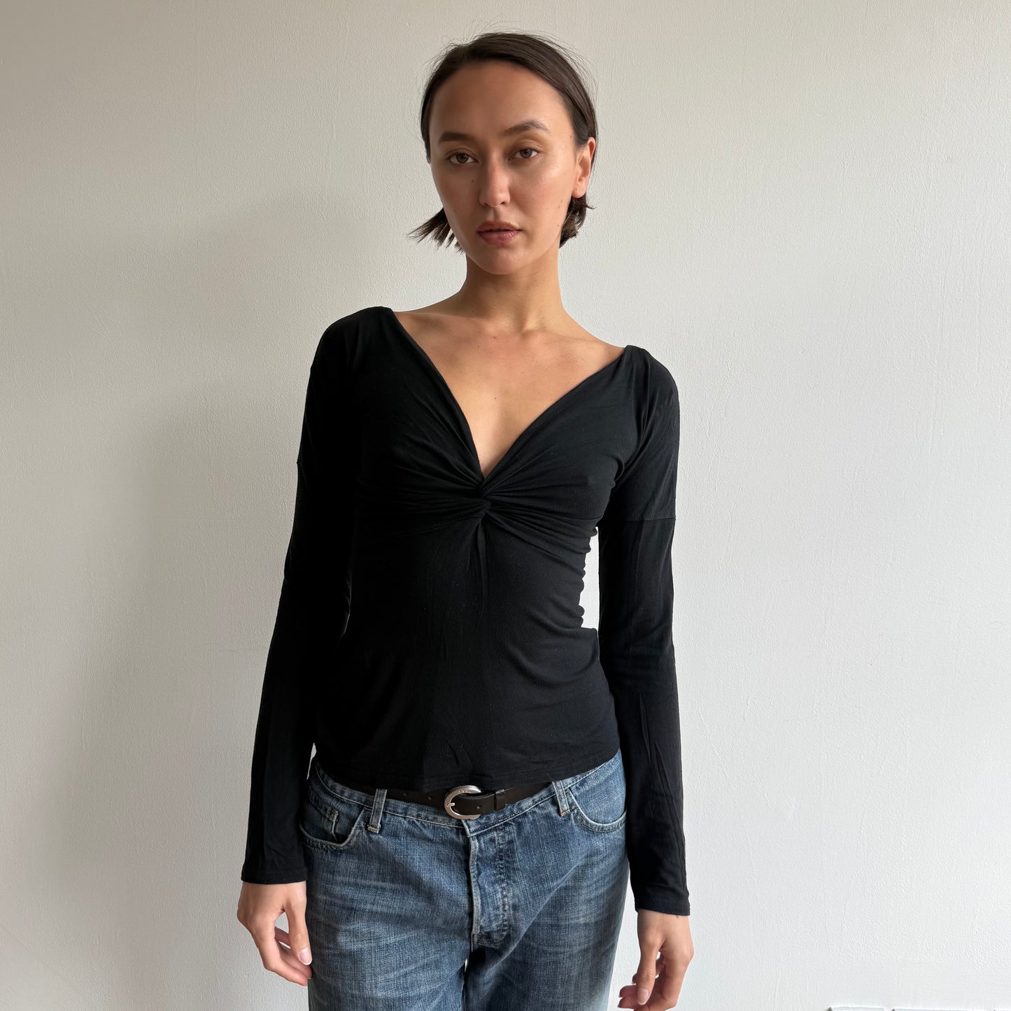 Black twist keyhole top - Size S