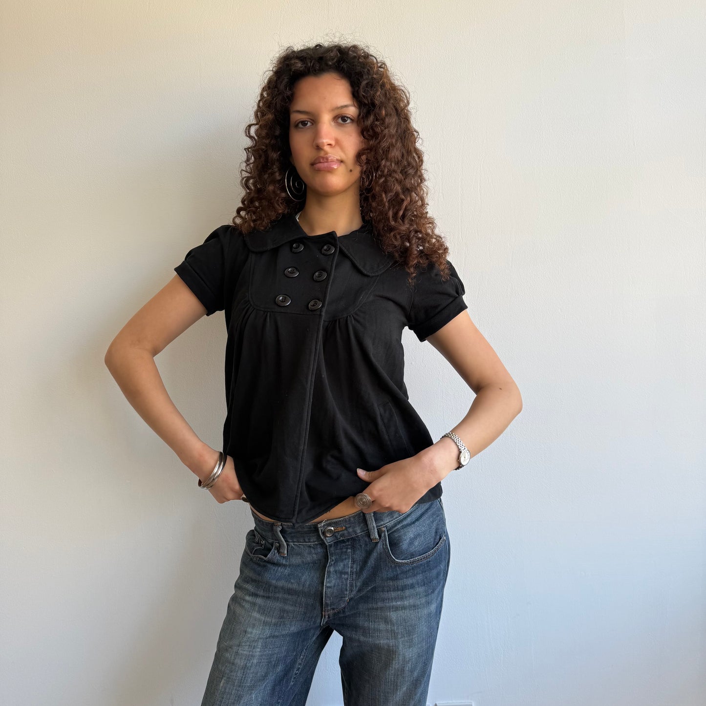 Black short sleeve pea top - Size M/L