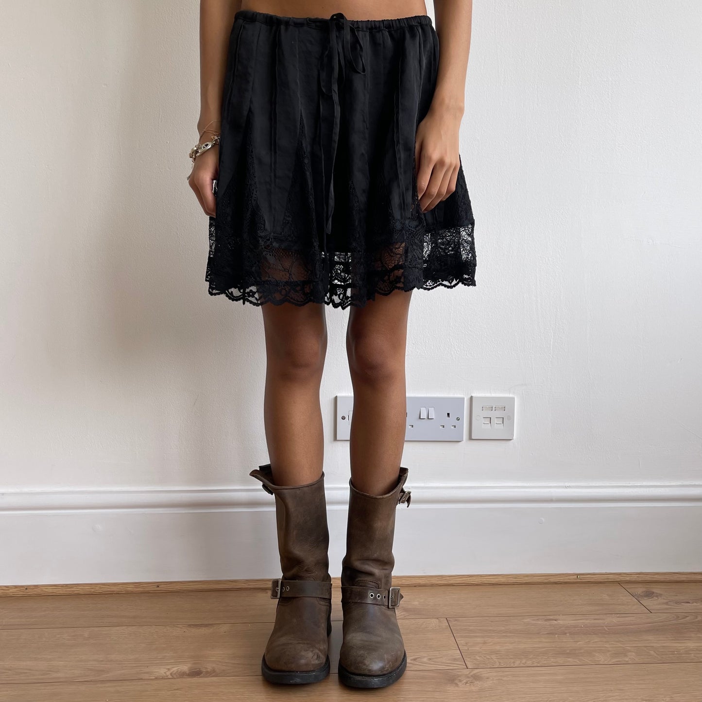 Black satin lace mini skirt - Size S
