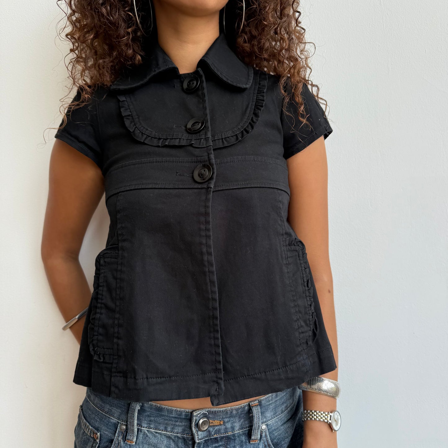 Black short sleeve ruffle peacoat - Size S