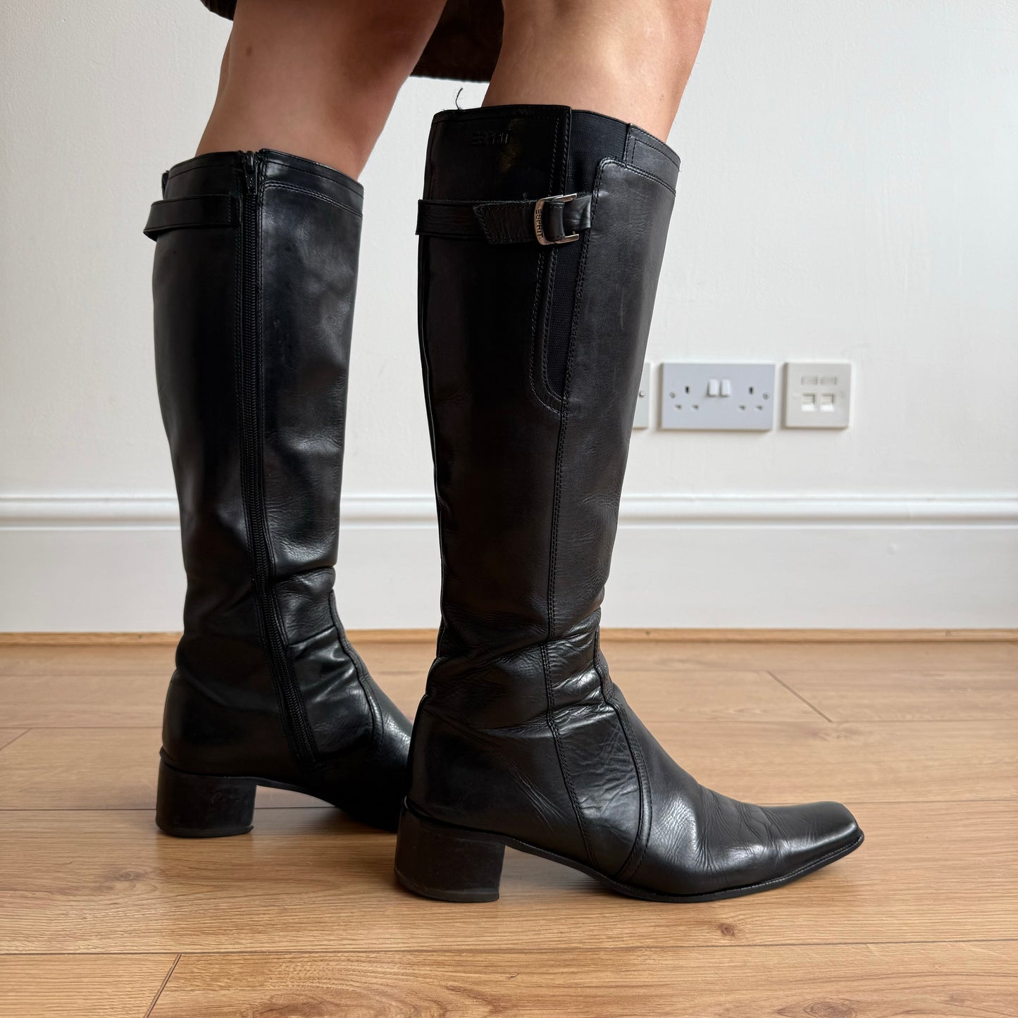 Black leather 90’s boots - Size EU40