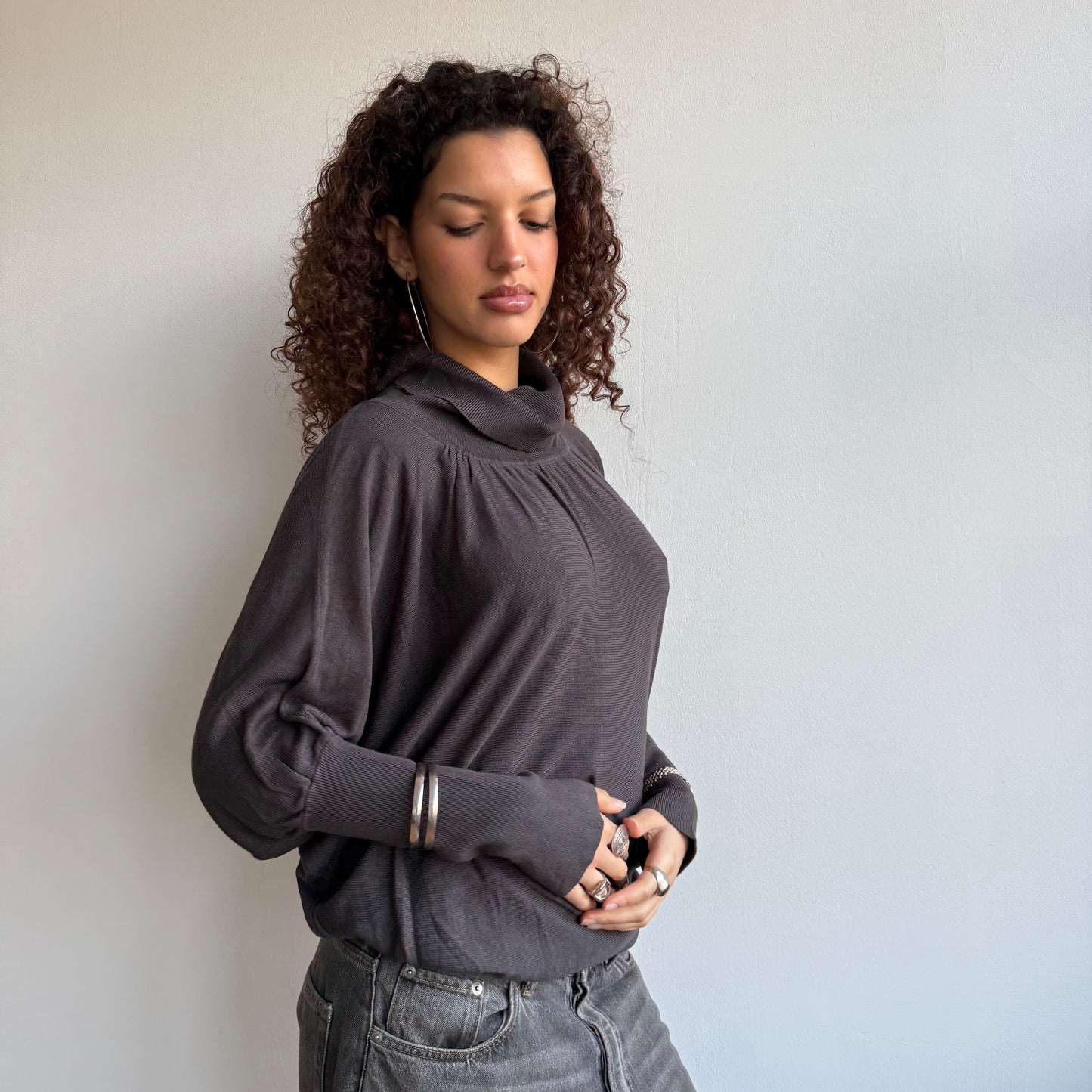 Brown slouchy roll neck - Size M