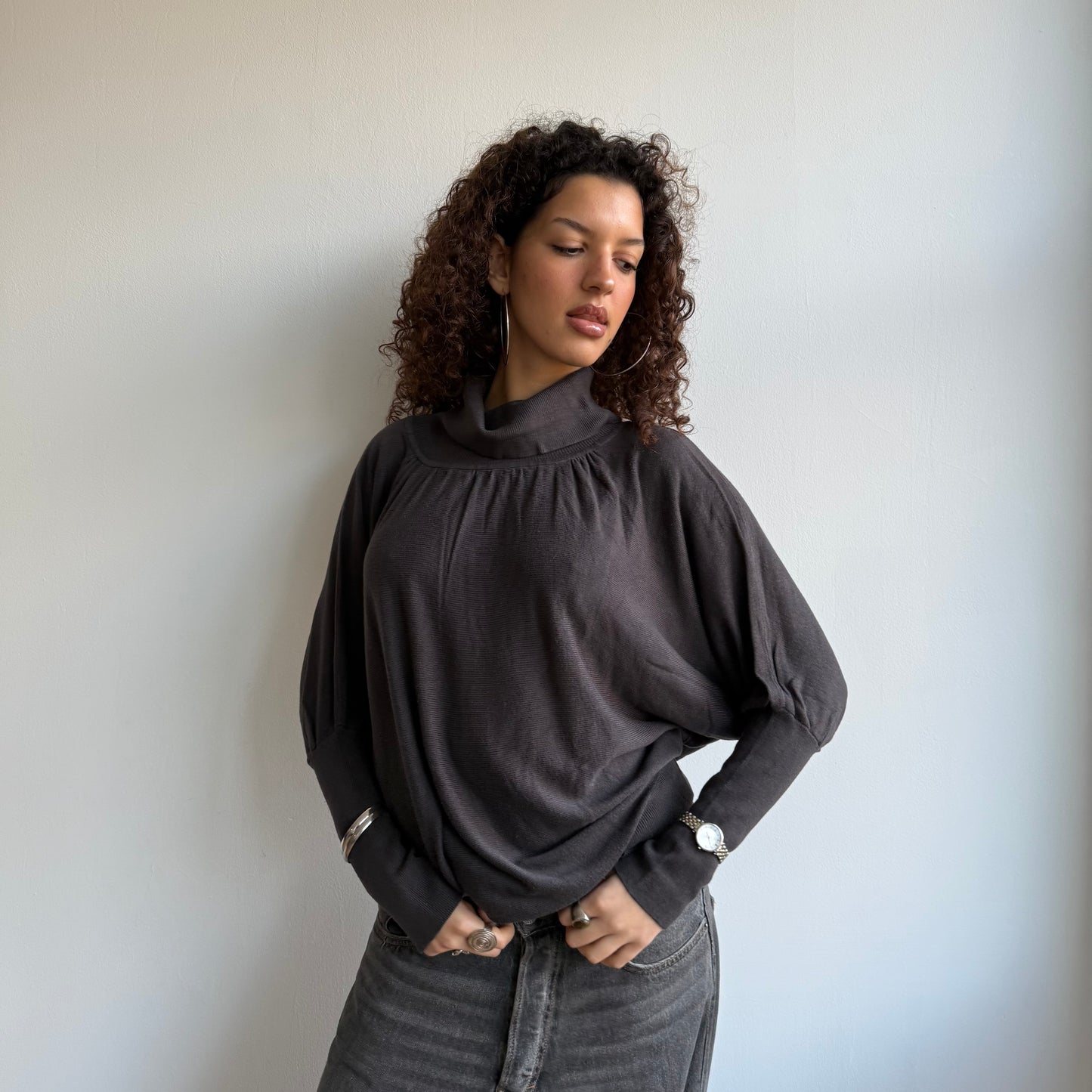 Brown slouchy roll neck - Size M