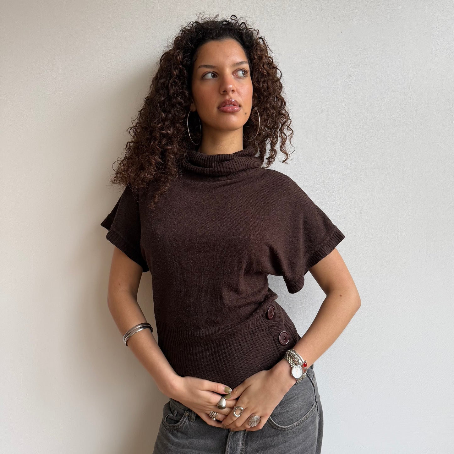 Brown button roll neck - Size M