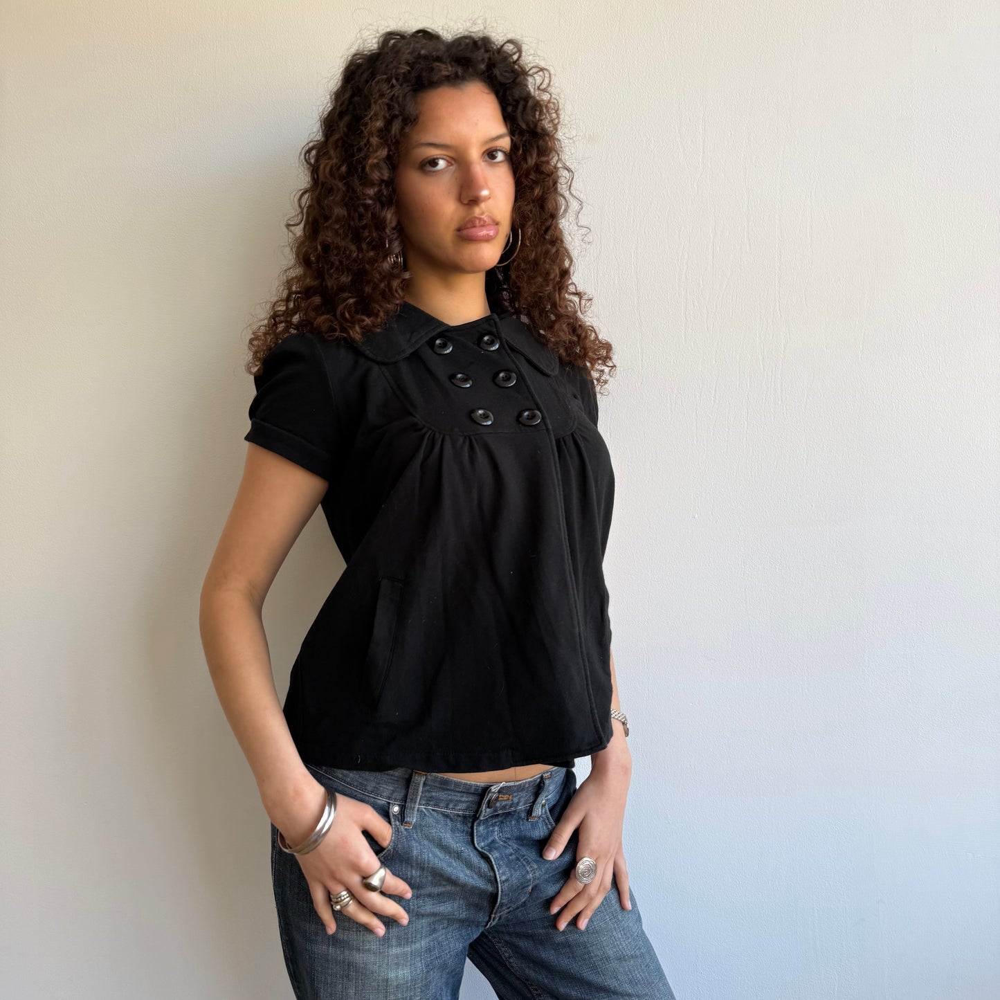 Black short sleeve pea top - Size M/L