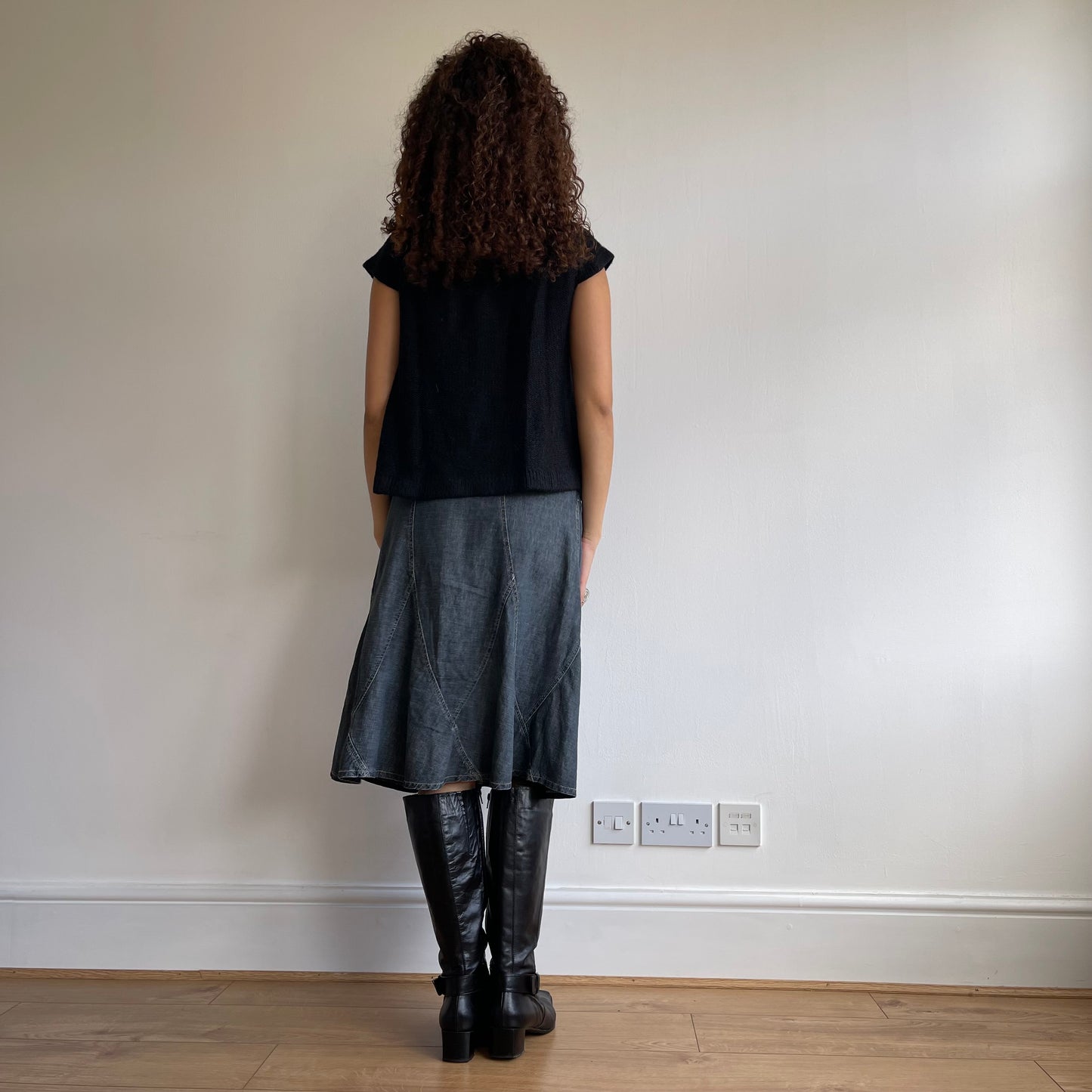 Black short sleeve knit gilet - Size S/M
