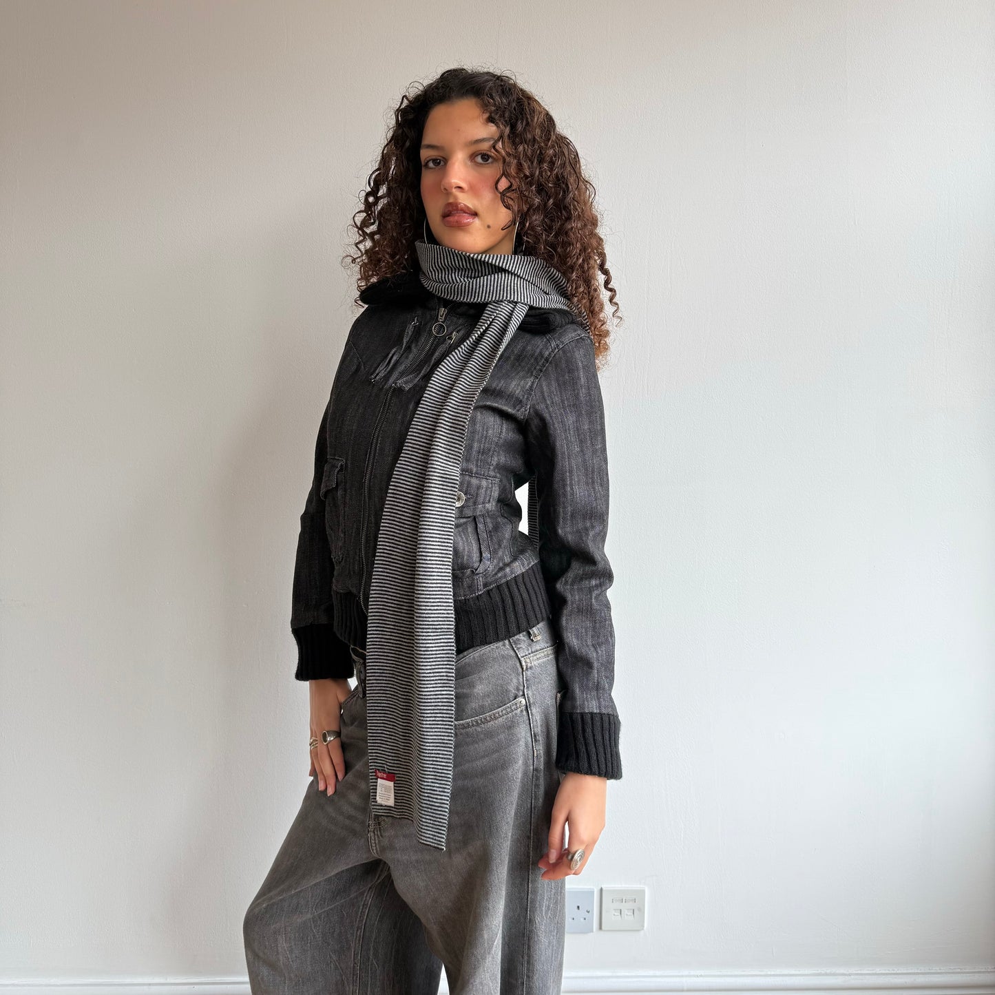 Grey stripe scarf