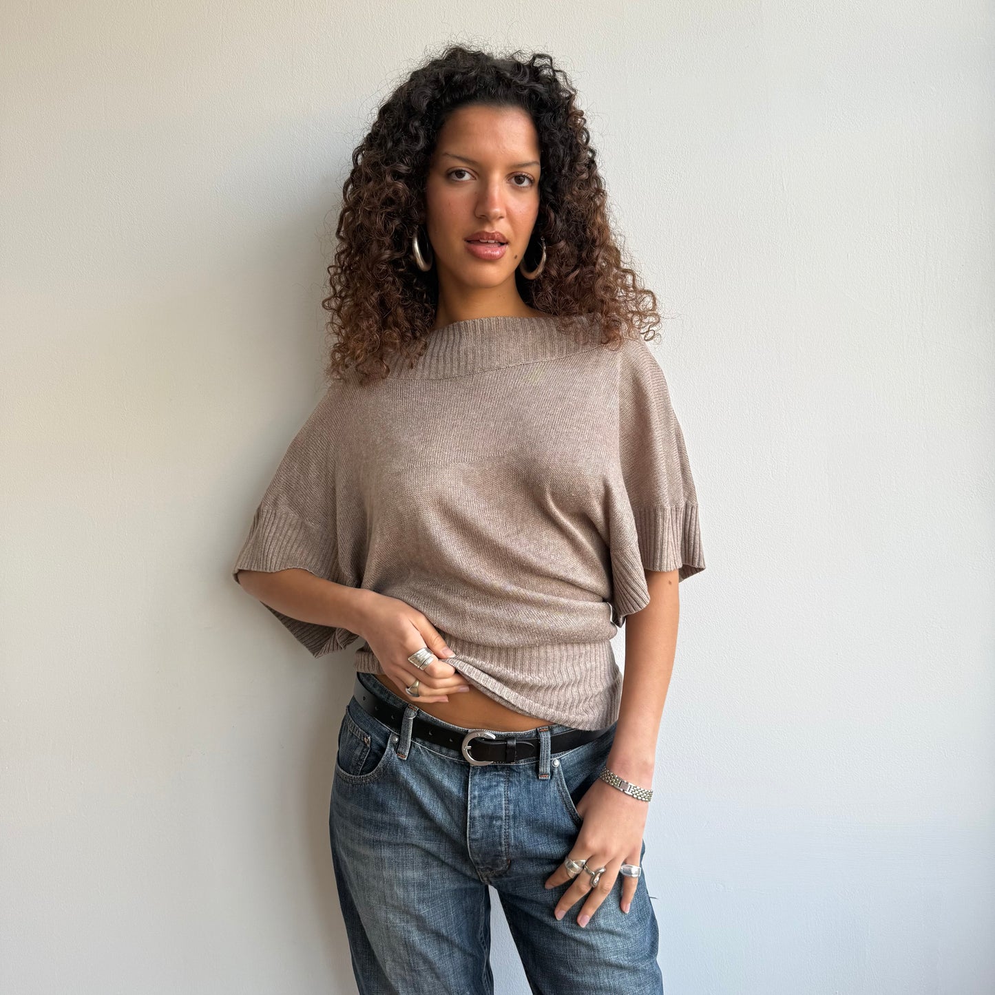 Beige short sleeve slouchy knit - Size S-M