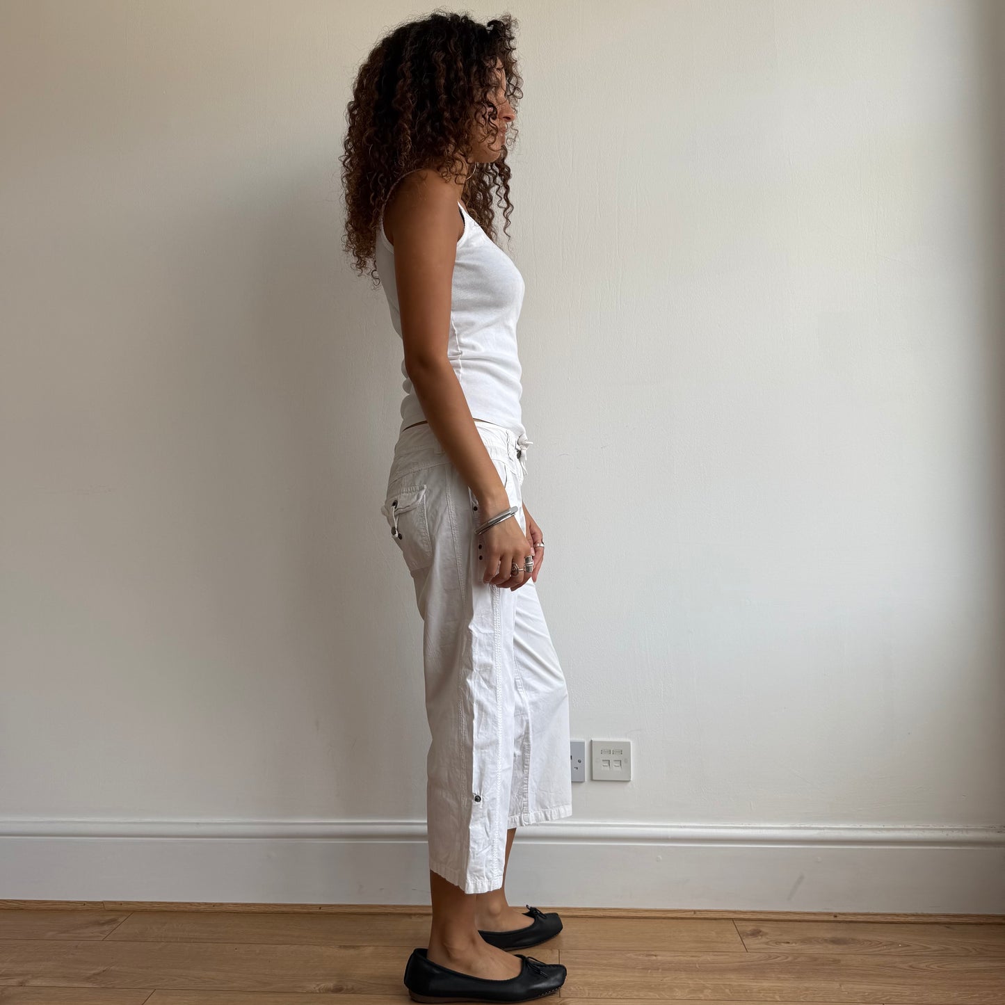 White cargo capris - Size M