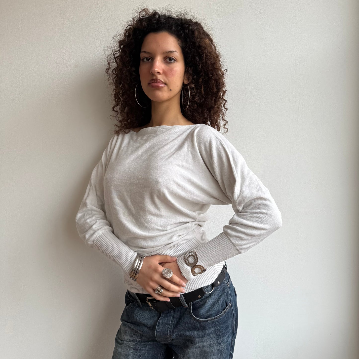 White slouchy knit jumper - Size M