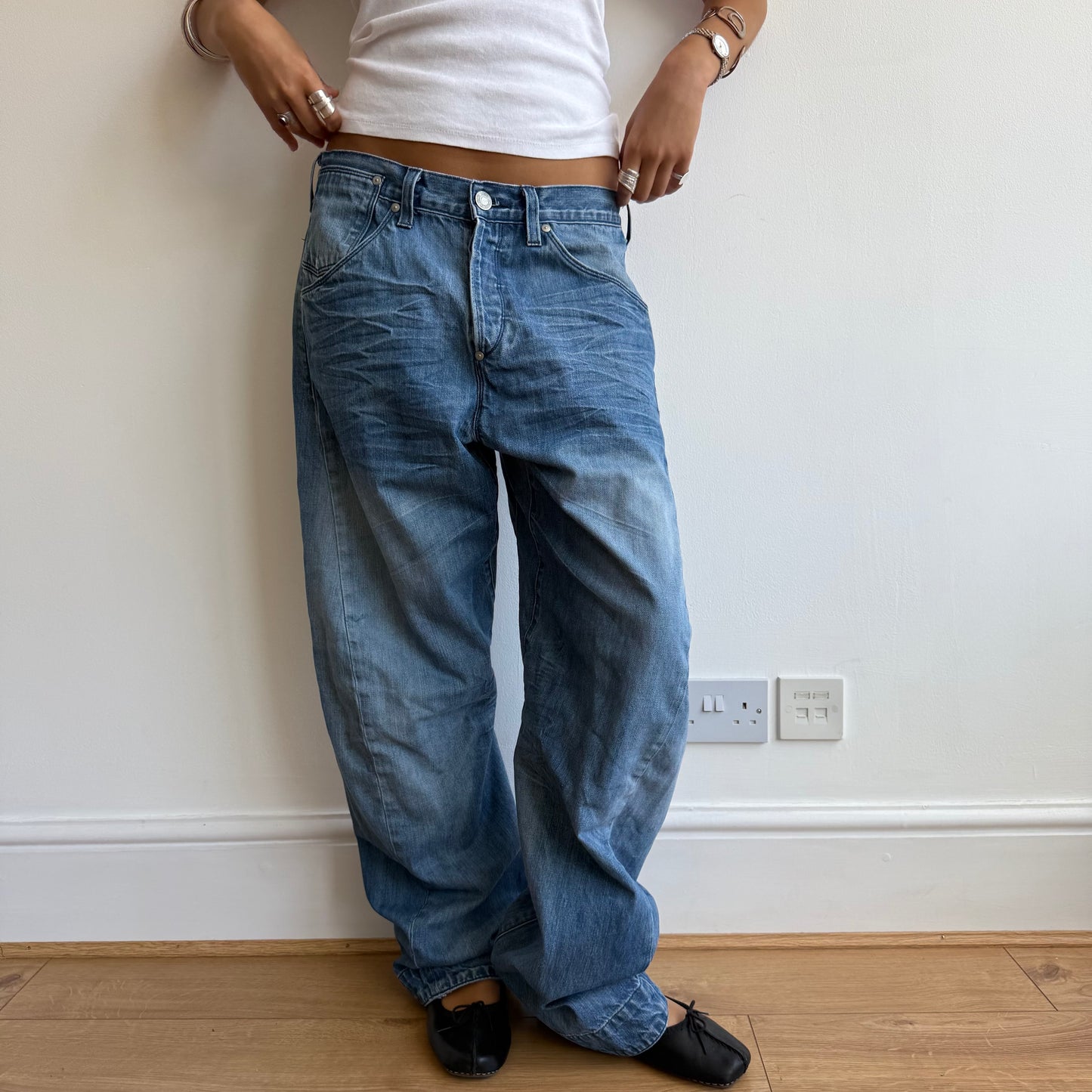 Levi’s Engineered cinch jeans - Size M/L