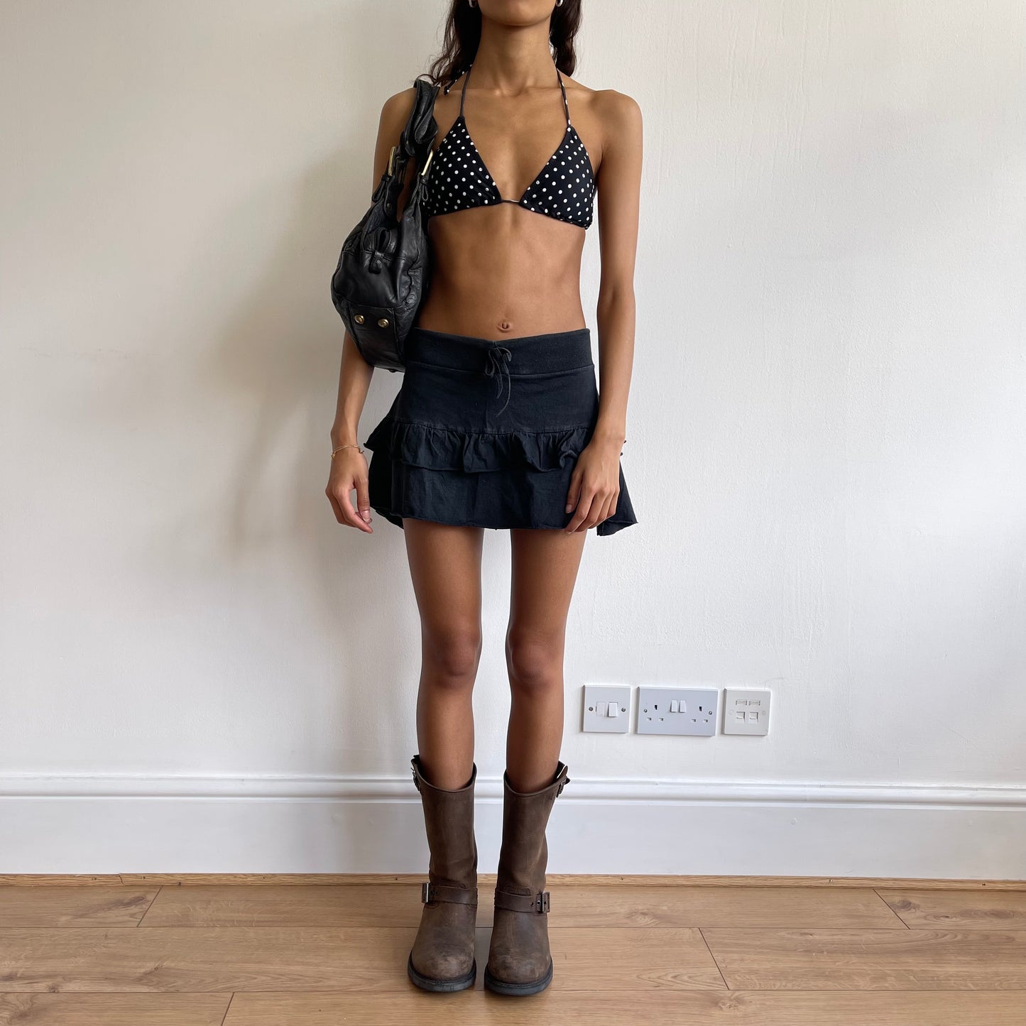 Black ruffle mini skirt - Size XS