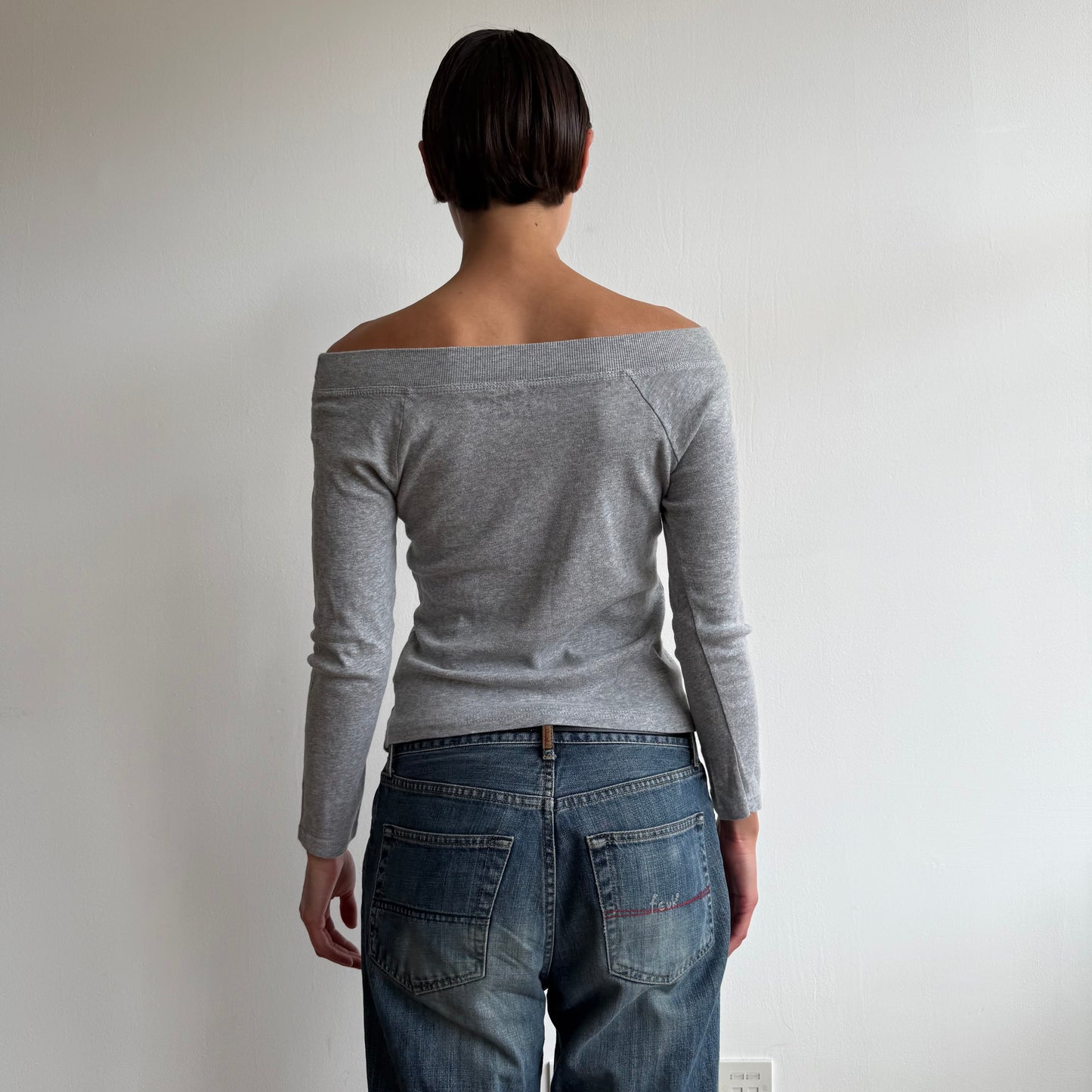 Grey 3/4 sleeve boatneck top - Size M