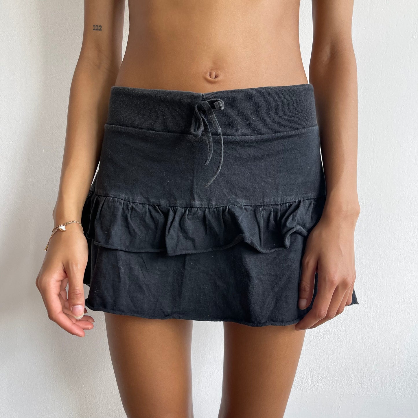 Black ruffle mini skirt - Size XS