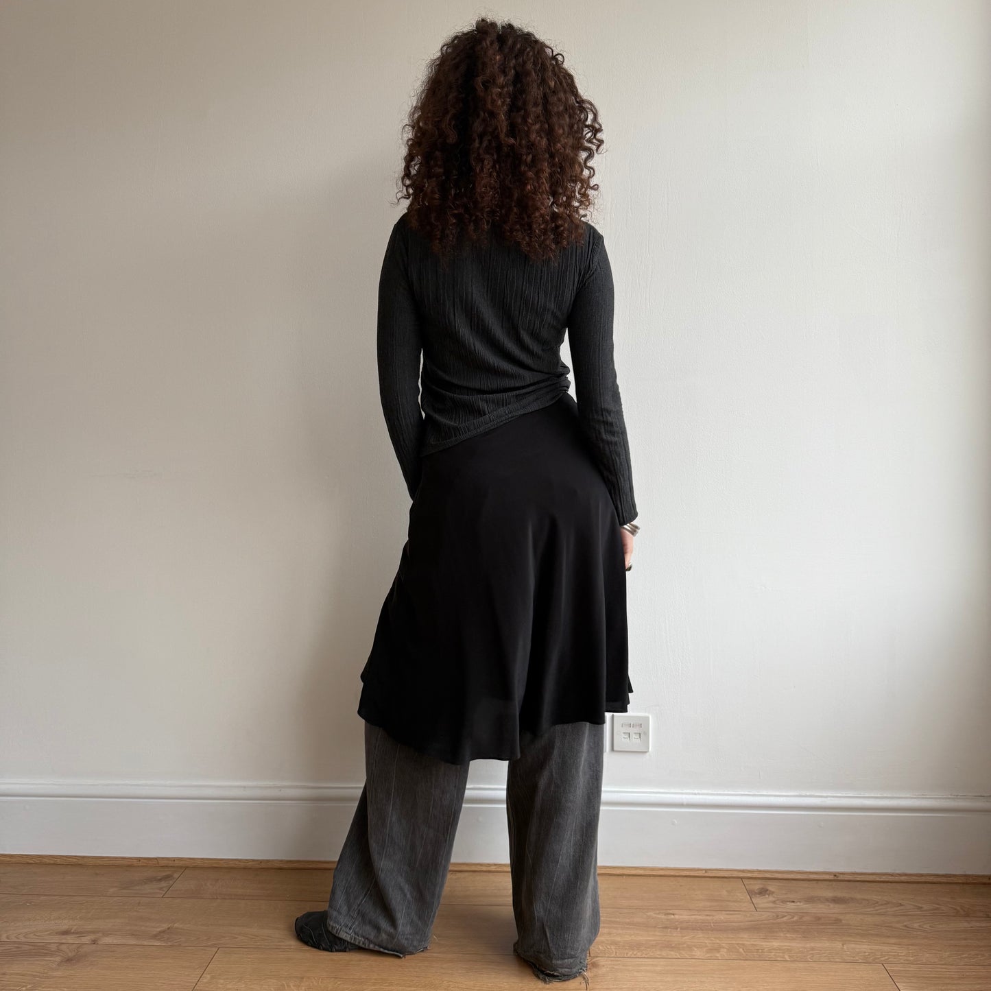 Black silk midi skirt - Size S