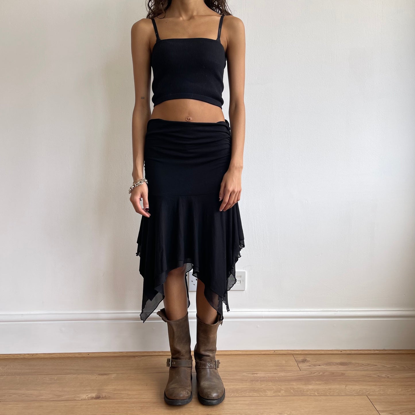 Black floaty asymmetric skirt - Size S