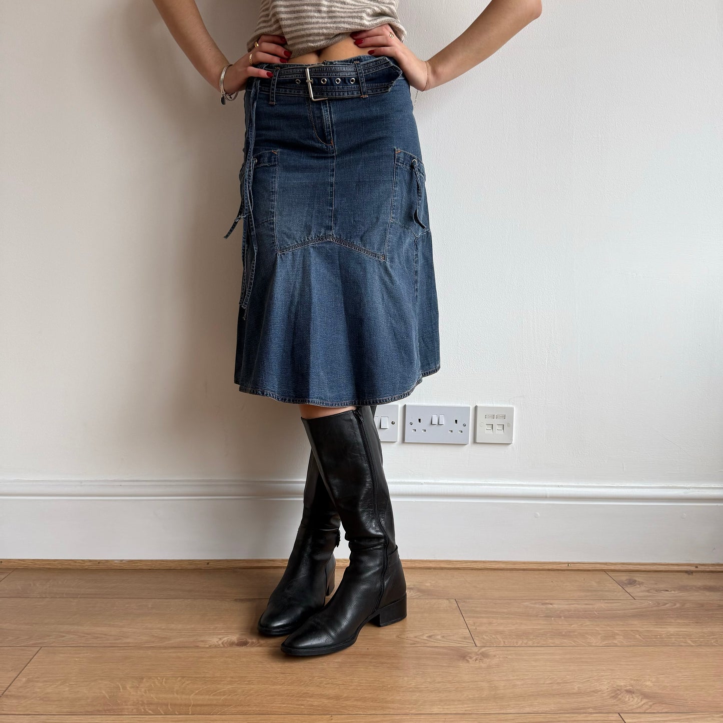 Black 90’s leather boots - UK6