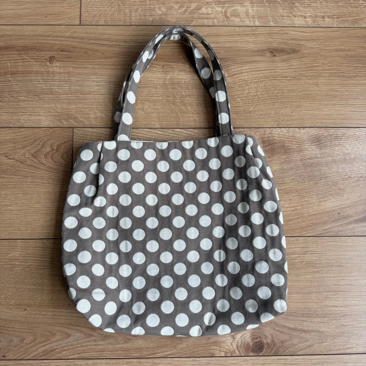 Taupe polka dot bag