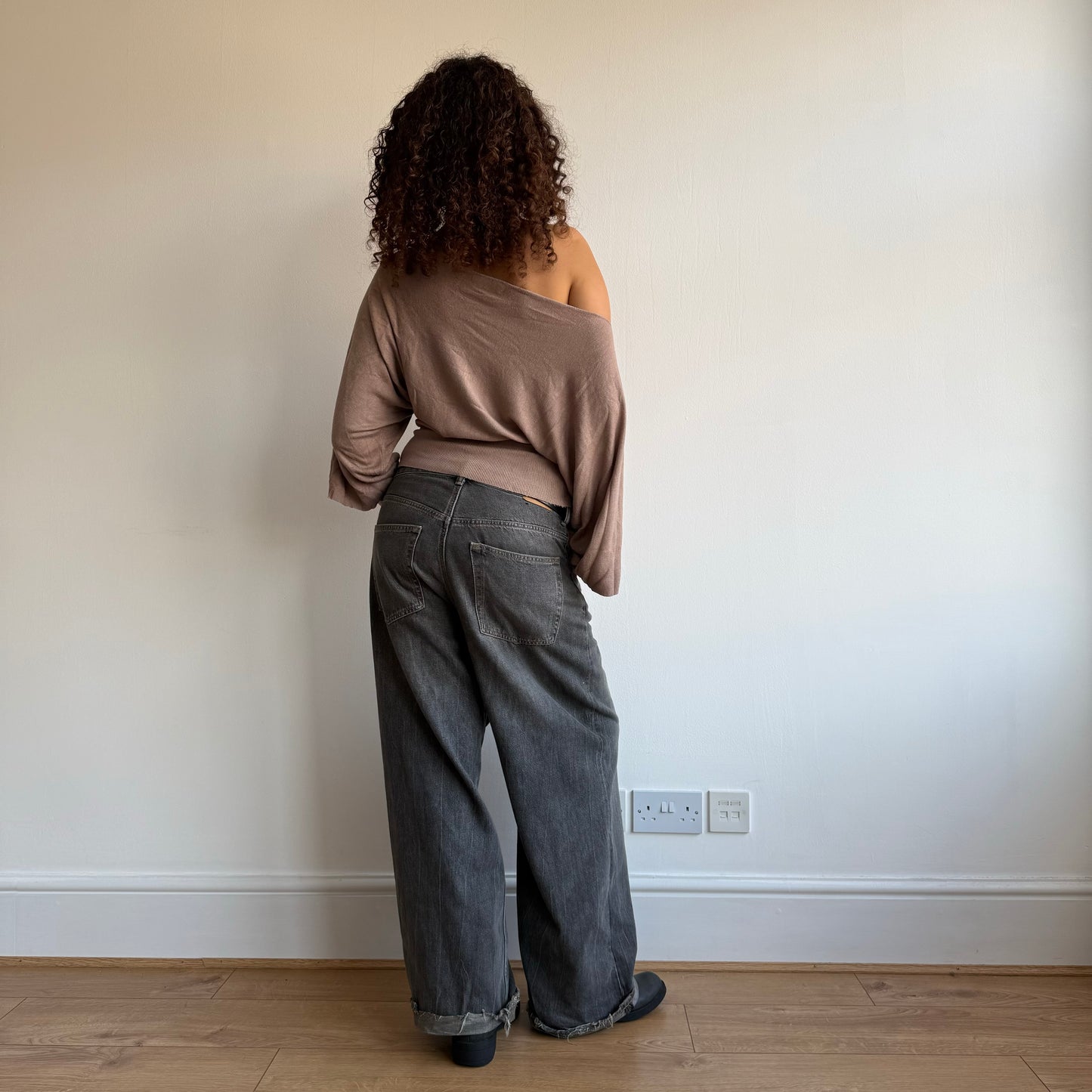 Tan slouchy knit - Size M