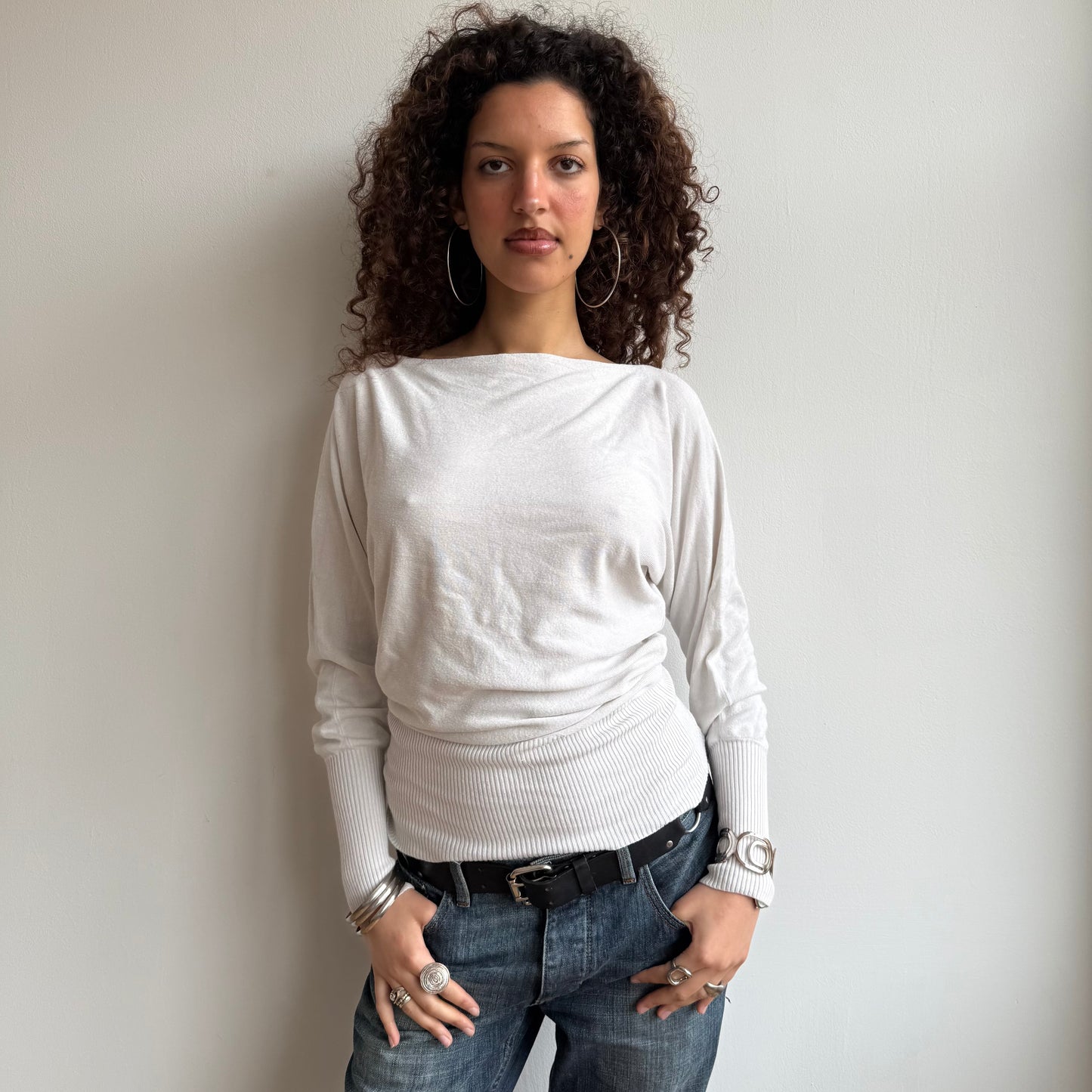 White slouchy knit jumper - Size M