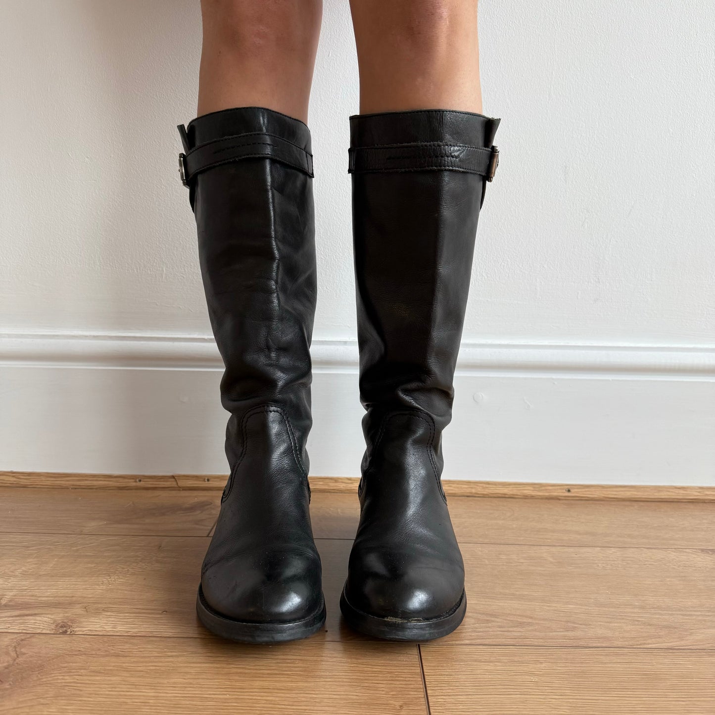 Black 90’s leather boots - Size UK5