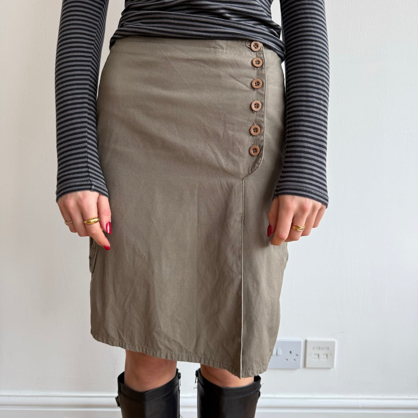 Khaki button front skirt - Size XS