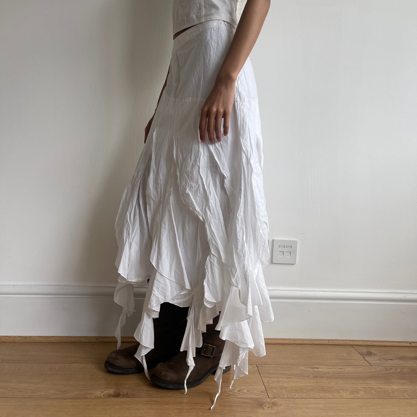 White ruffle maxi skirt - Size S