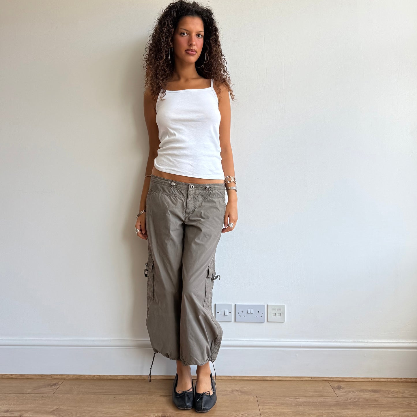 Khaki toggle capris - Size M