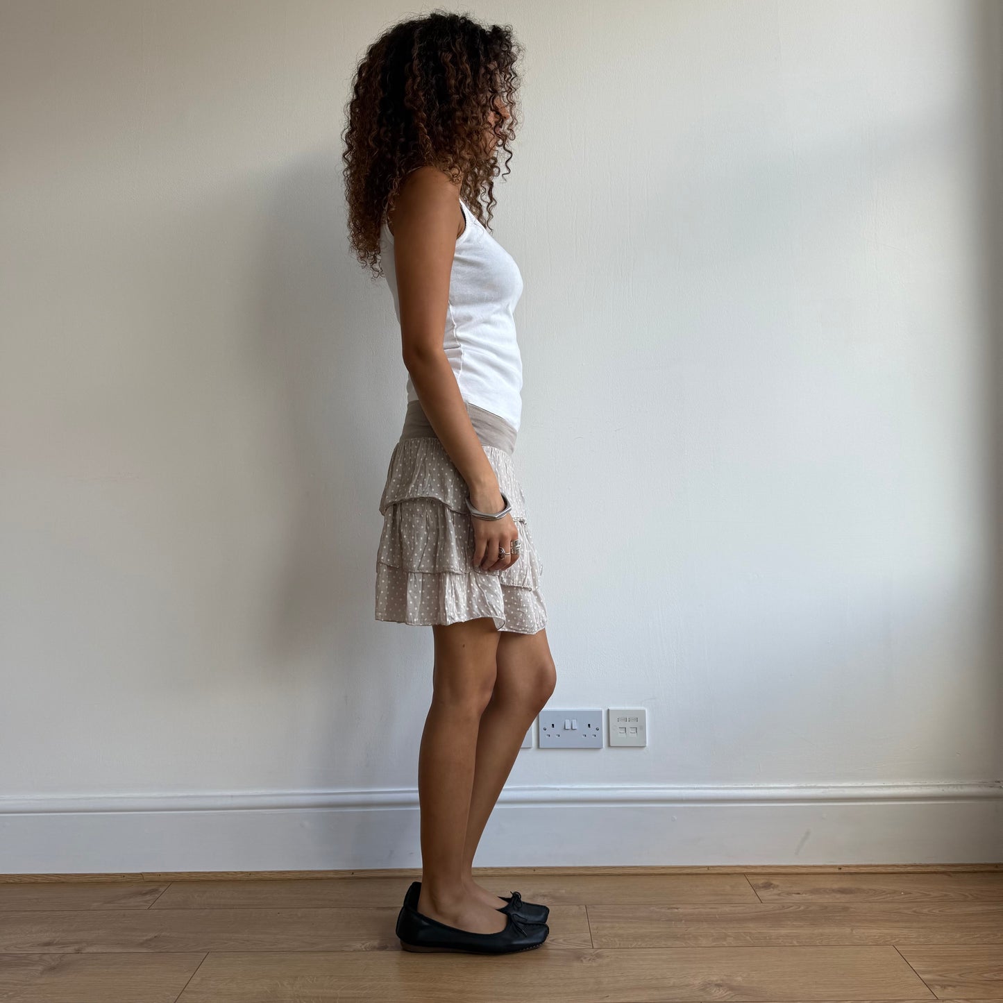 Taupe polka dot ruffle mini skirt - Size XS