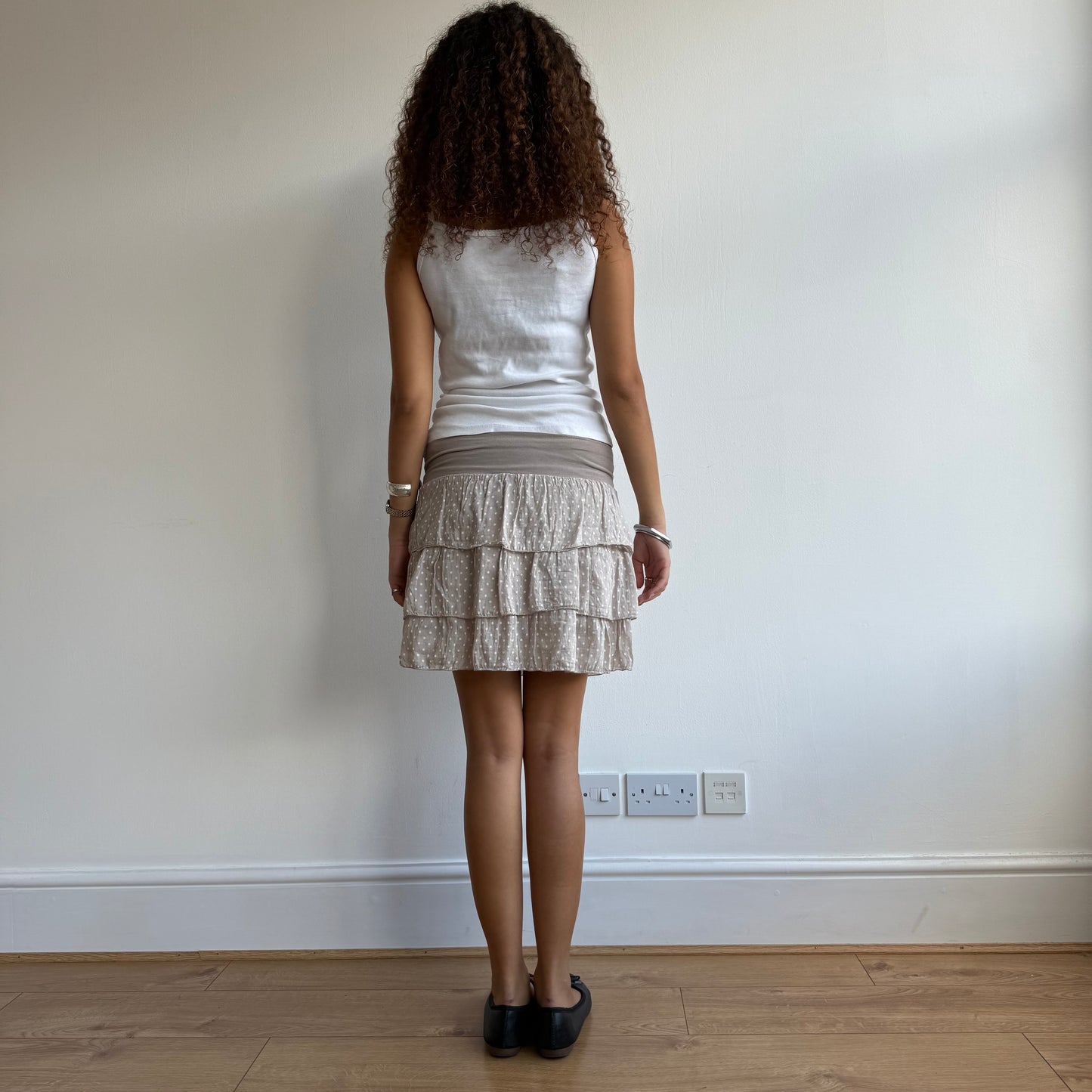 Taupe polka dot ruffle mini skirt - Size XS