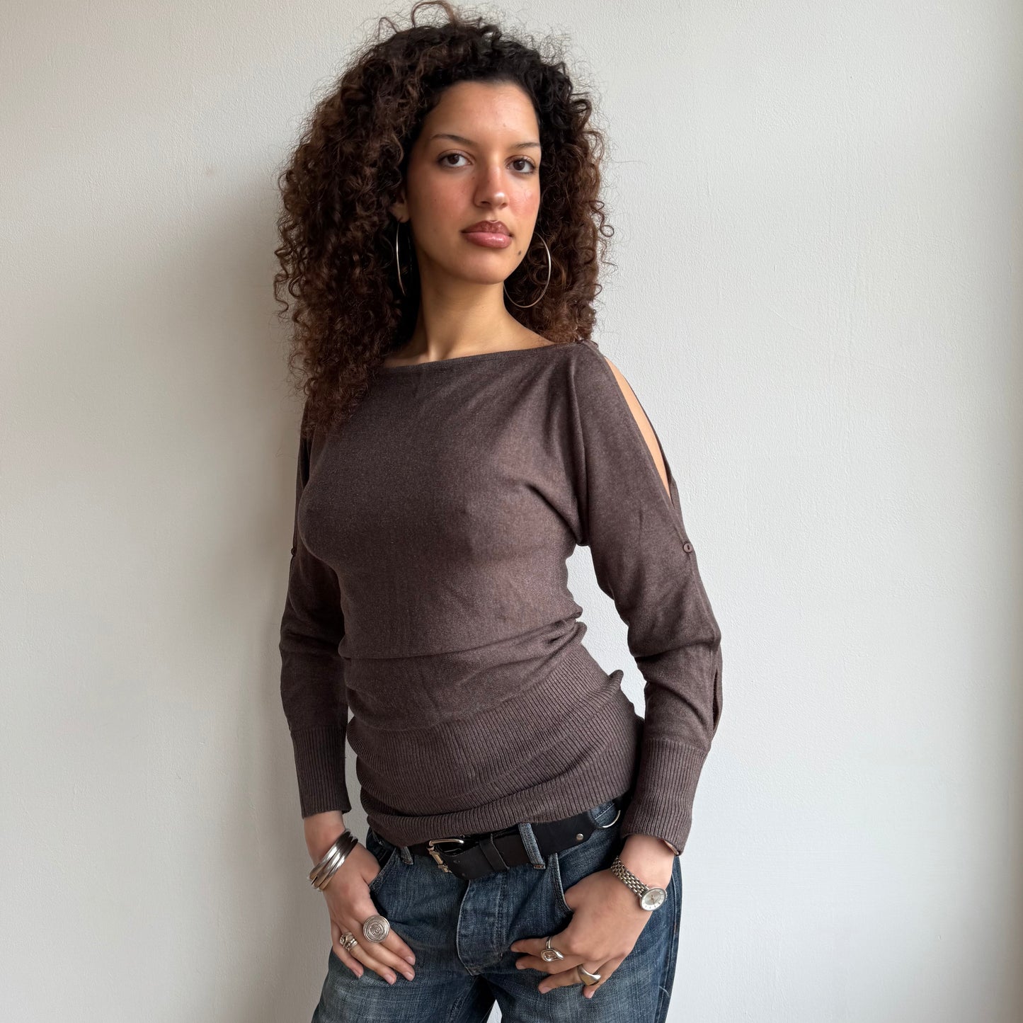 Brown cold shoulder knit - Size S