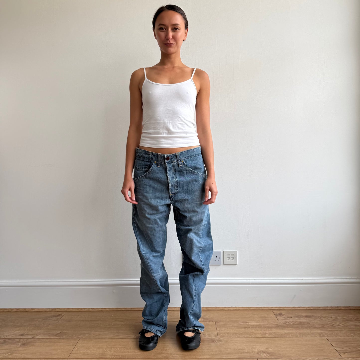 Levi’s Engineered button back jeans - Size 32x34