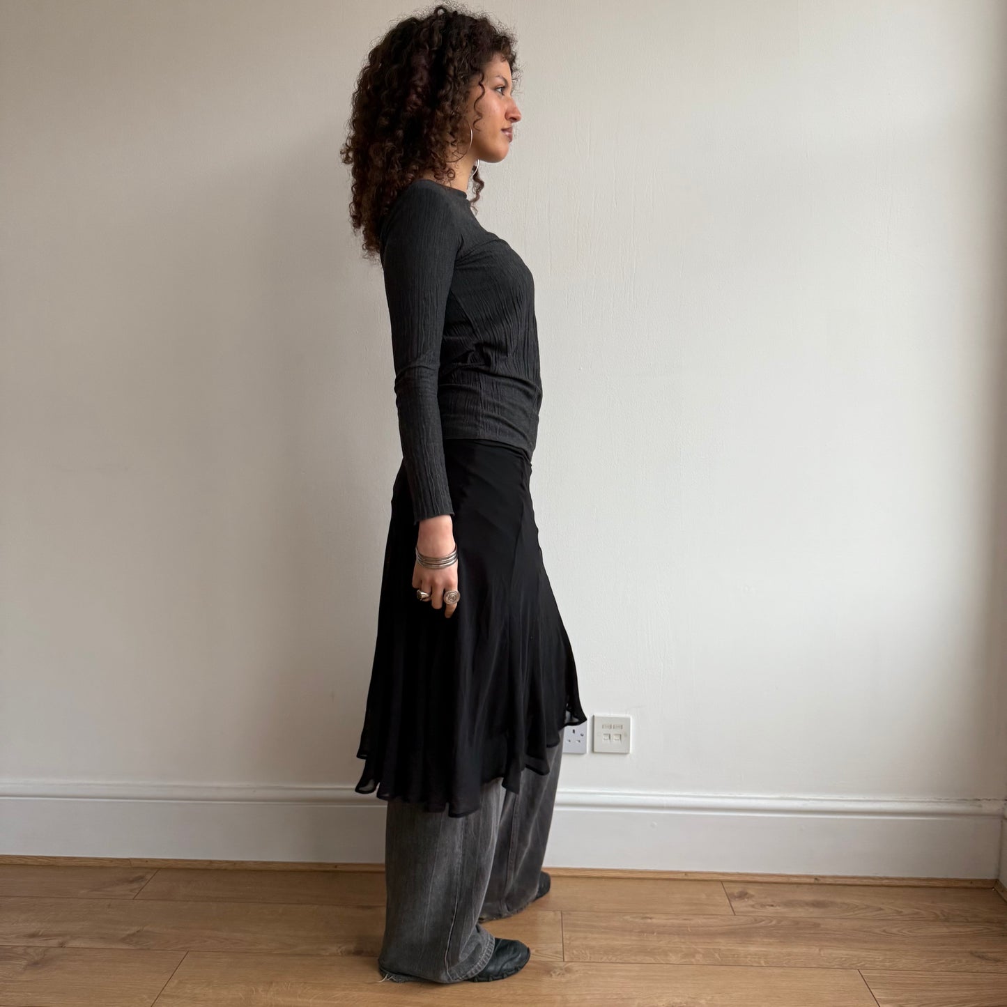 Black floaty midi skirt - Size S