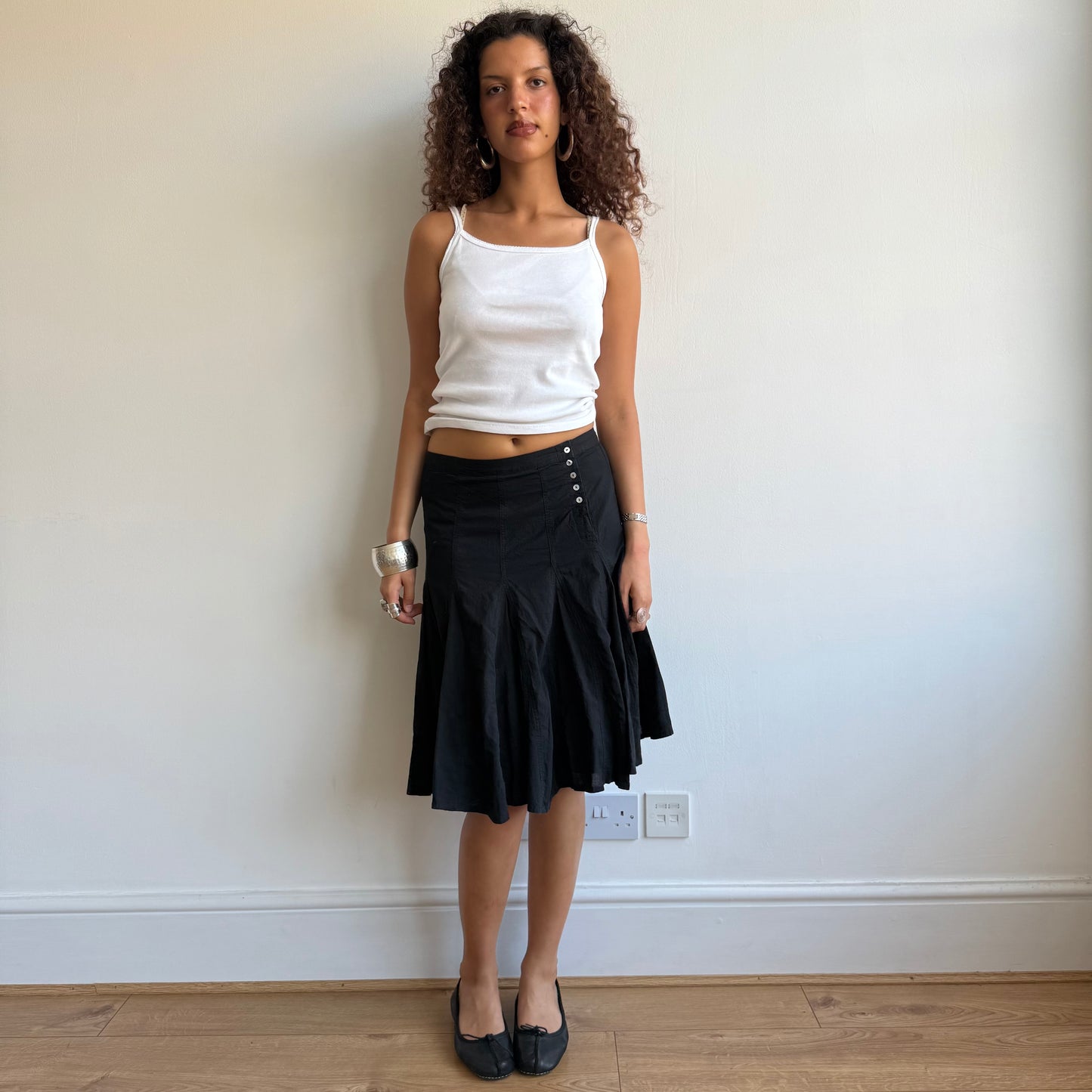 Black pleat button skirt - Size M