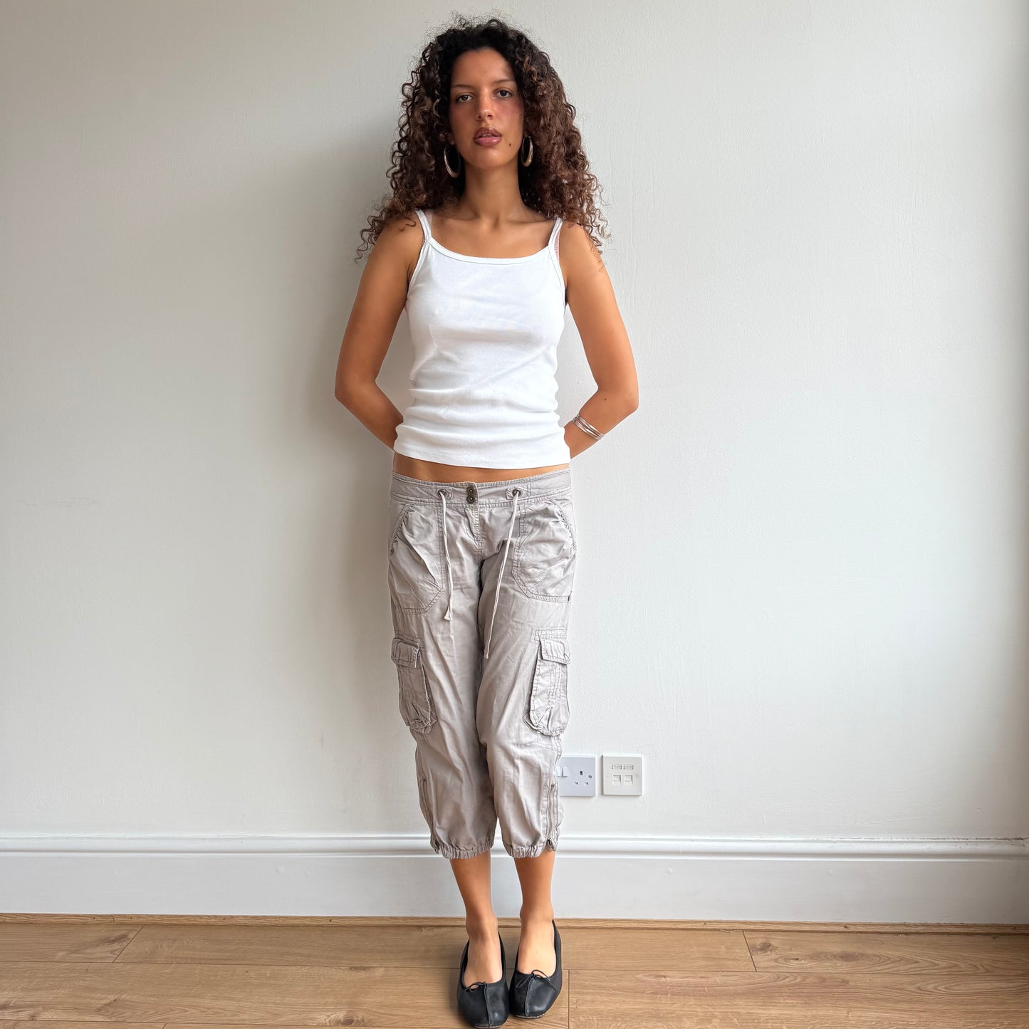 Grey cinch back capris - Size S/M