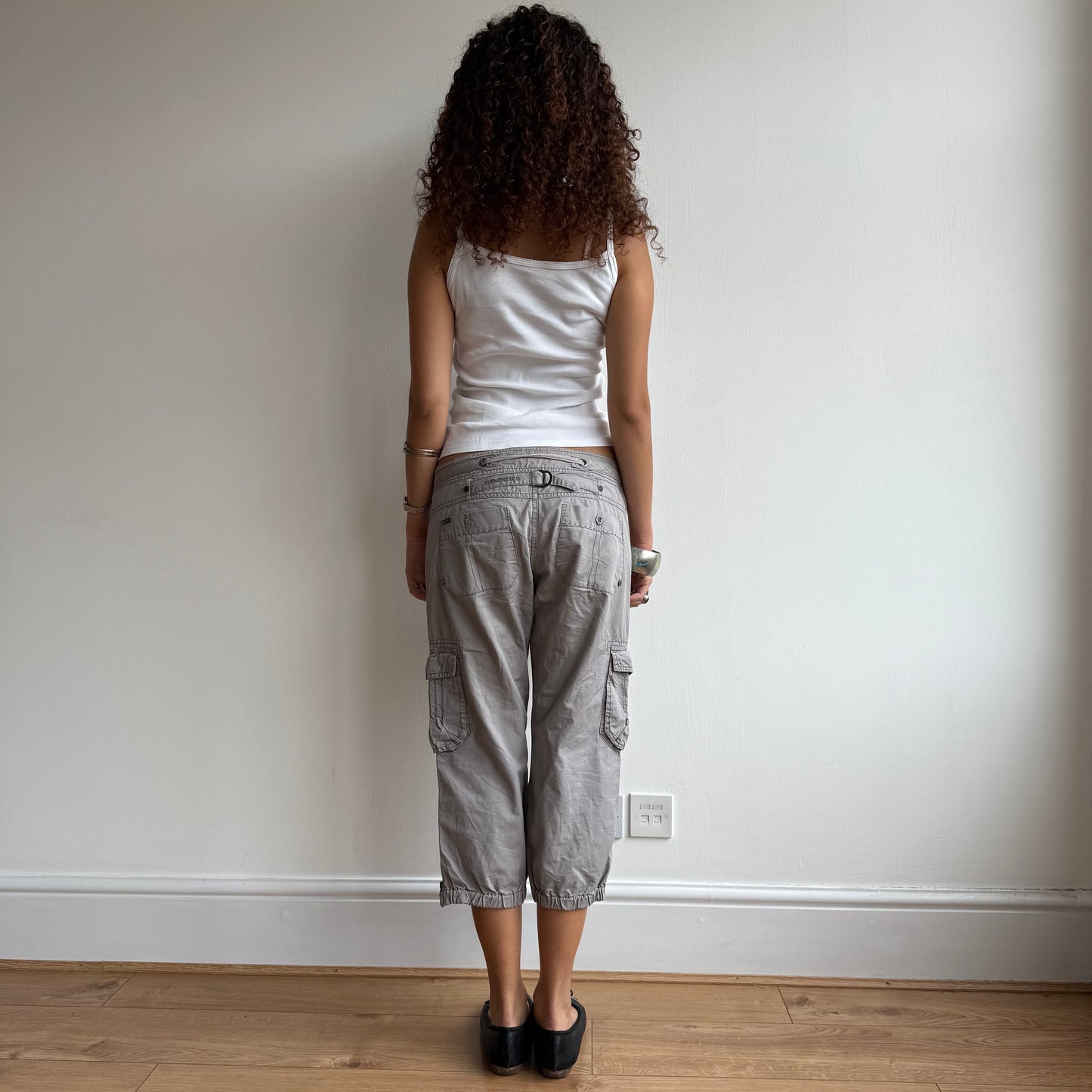Grey cinch back capris - Size S/M
