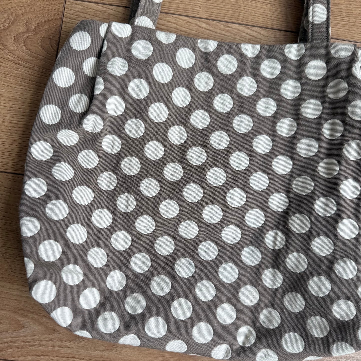 Taupe polka dot bag